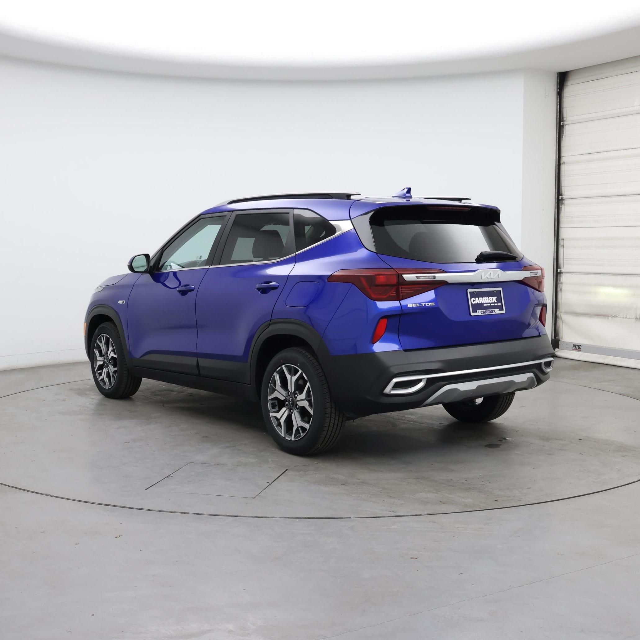 Thumbnail: 2023 Kia Seltos - 2