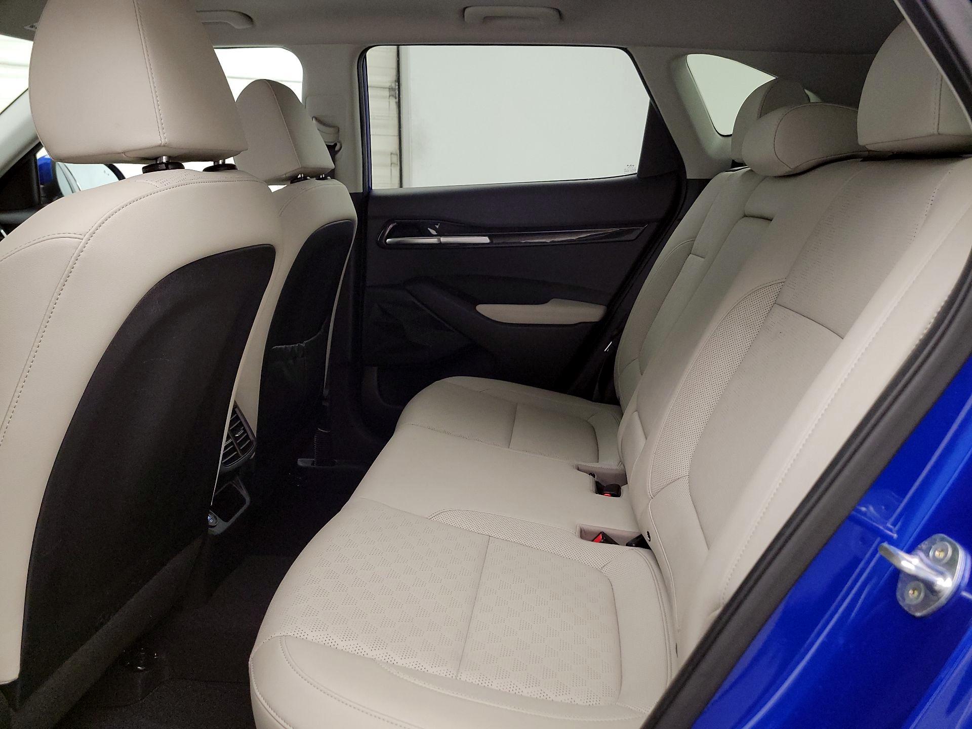 Thumbnail: 2023 Kia Seltos - 19