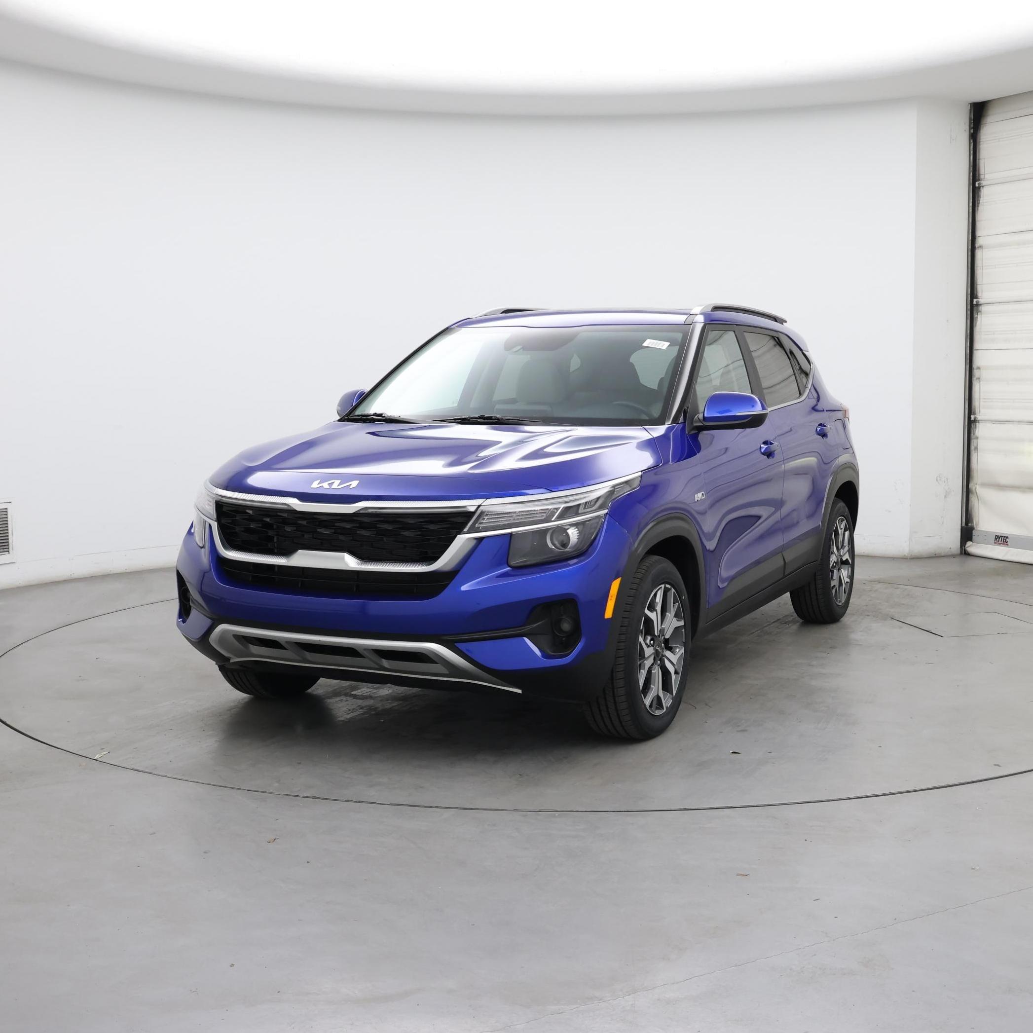 Thumbnail: 2023 Kia Seltos - 4