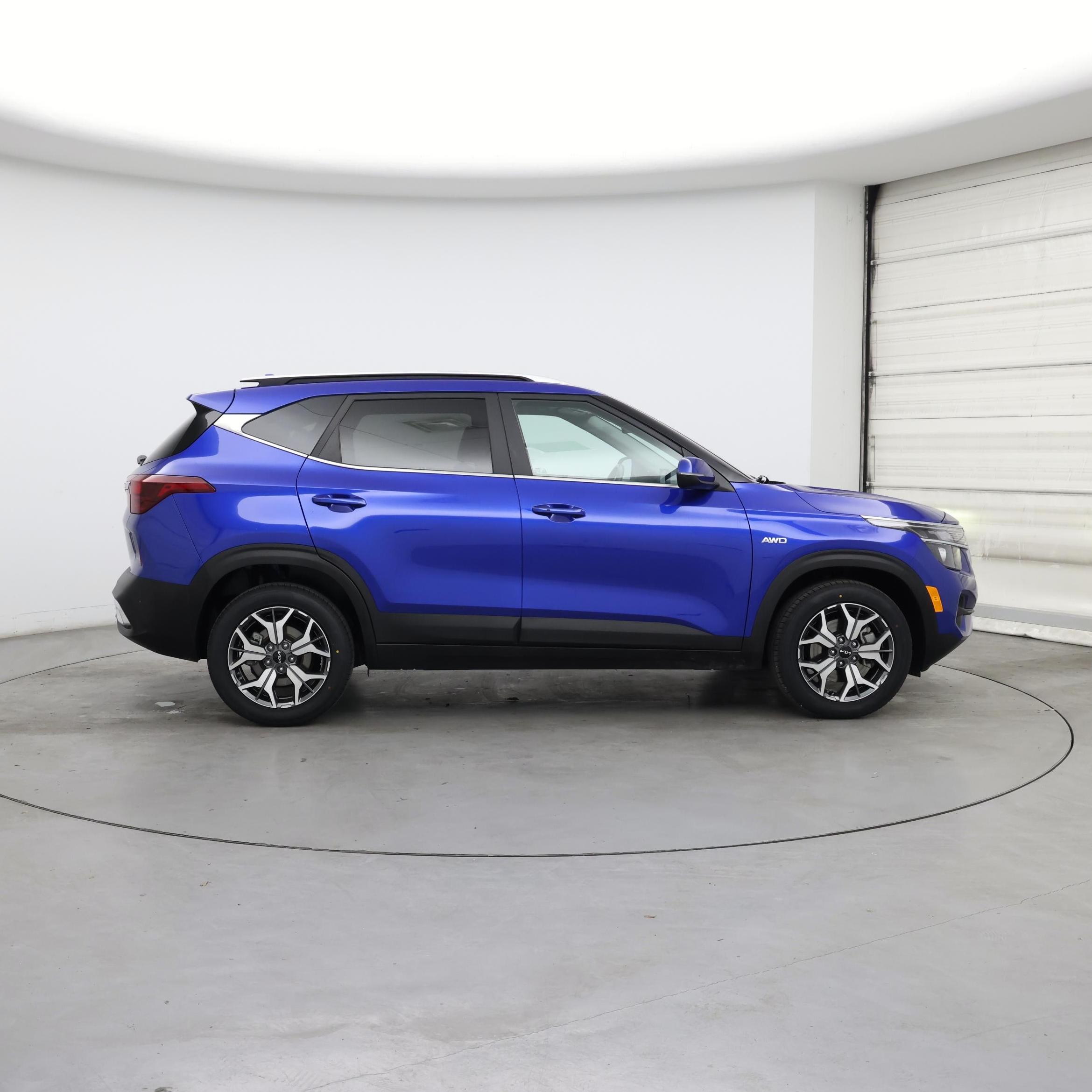 Thumbnail: 2023 Kia Seltos - 7