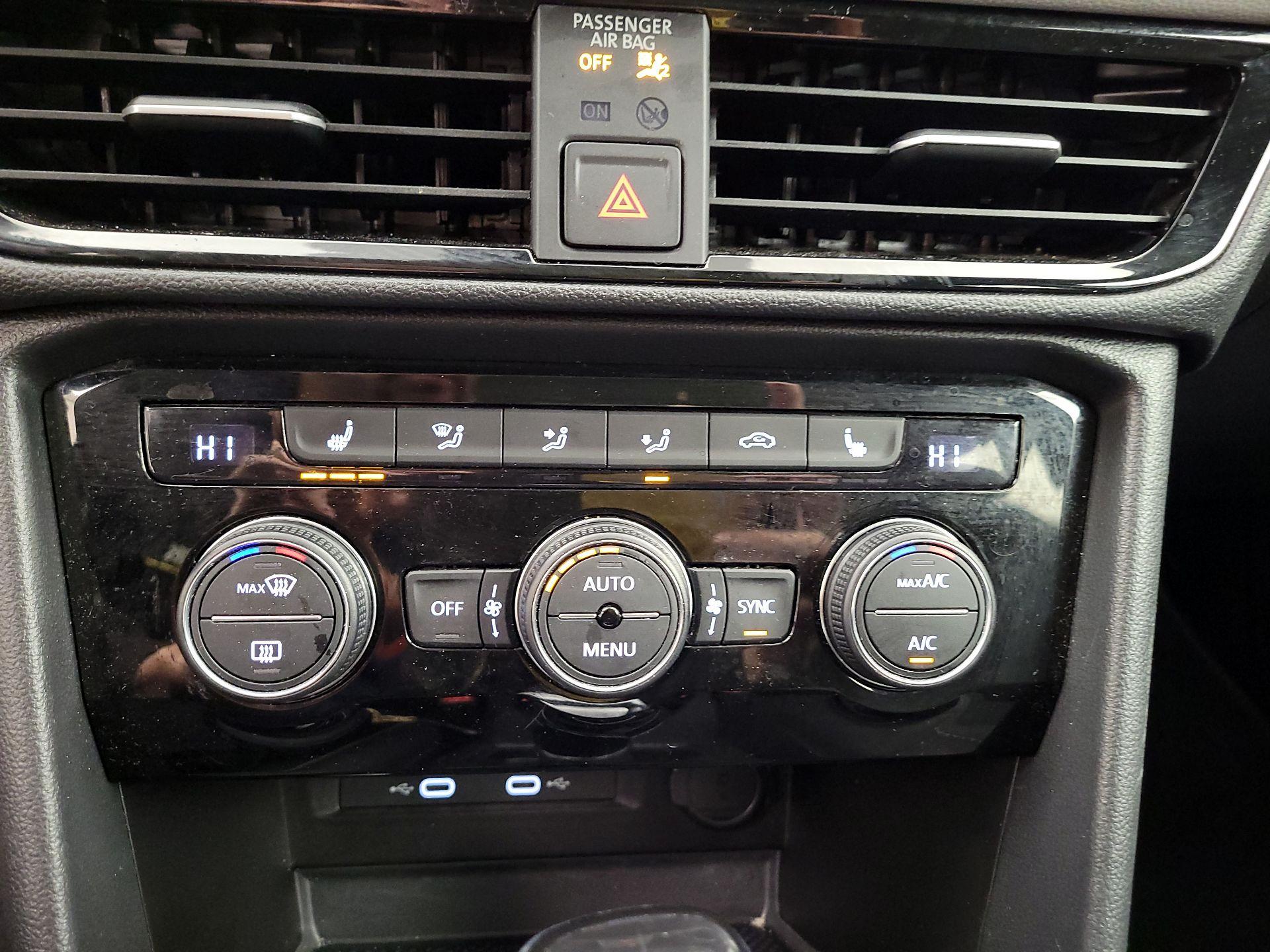 Thumbnail: 2024 Volkswagen Taos - 14