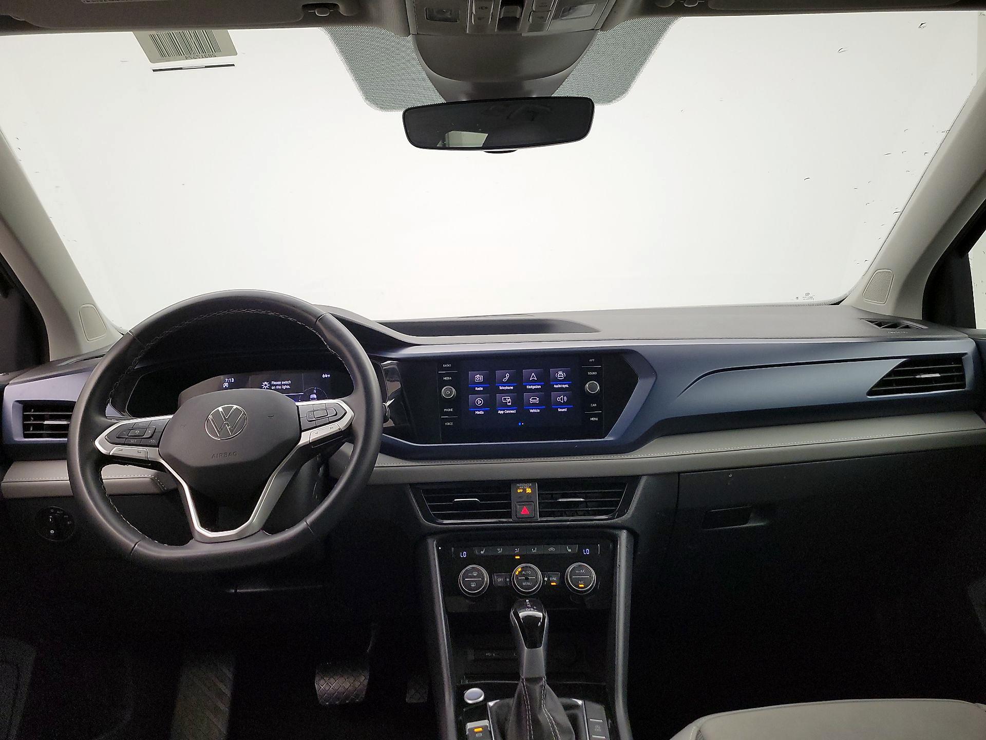 Thumbnail: 2024 Volkswagen Taos - 9