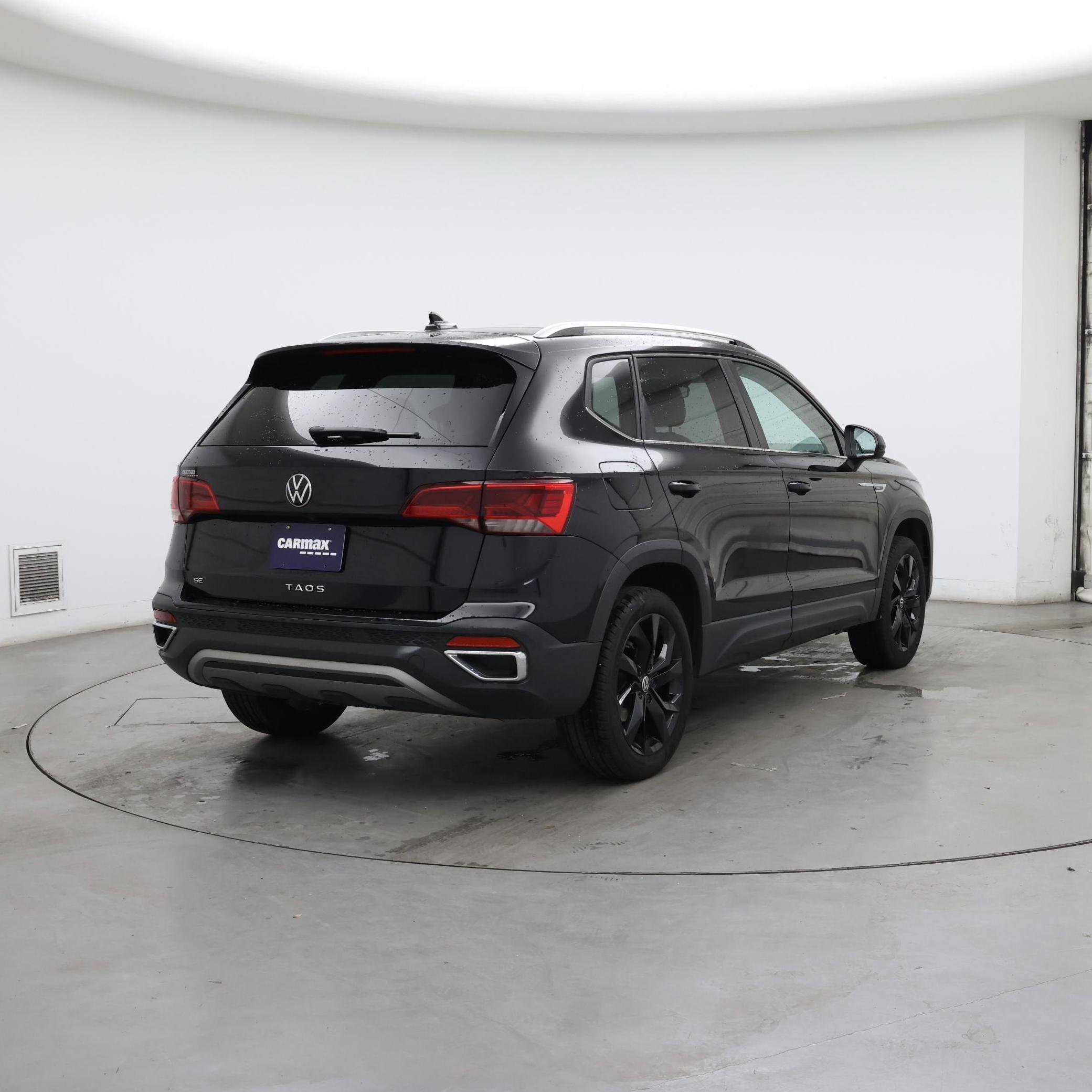 Thumbnail: 2024 Volkswagen Taos - 8