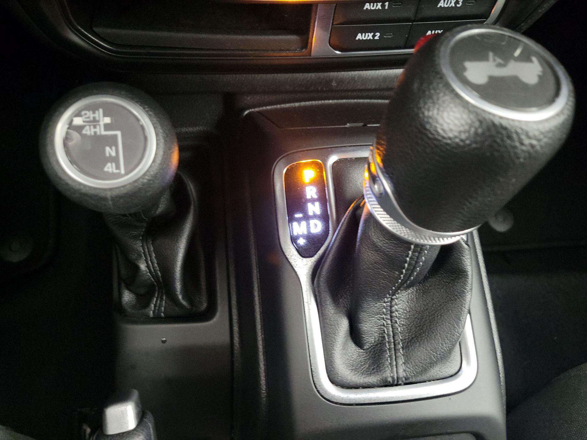 Thumbnail: 2024 Jeep Wrangler - 17