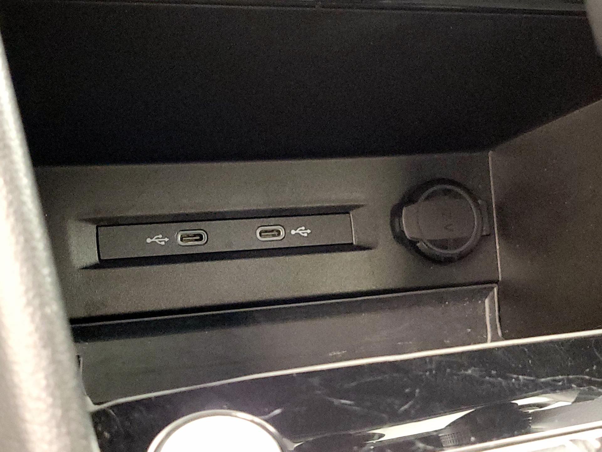 Thumbnail: 2023 Volkswagen Taos - 18