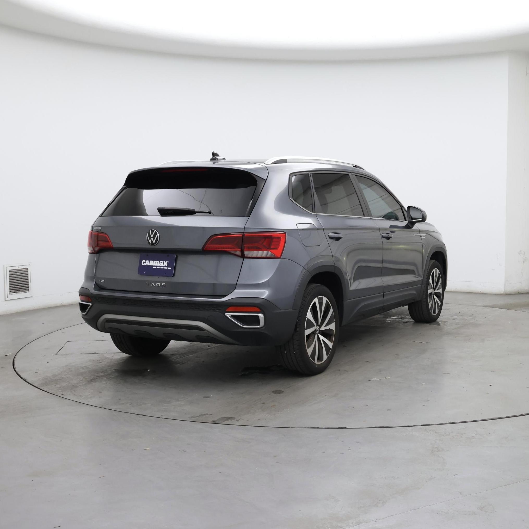 Thumbnail: 2023 Volkswagen Taos - 8