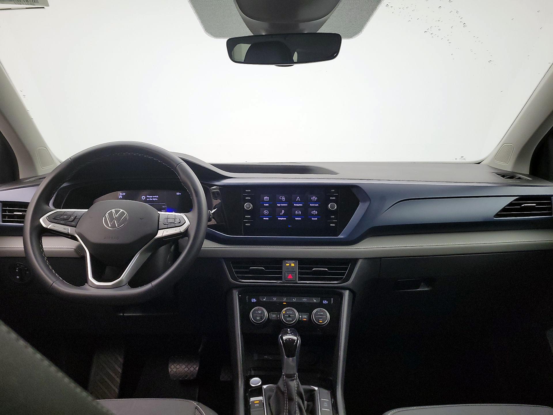 Thumbnail: 2024 Volkswagen Taos - 9