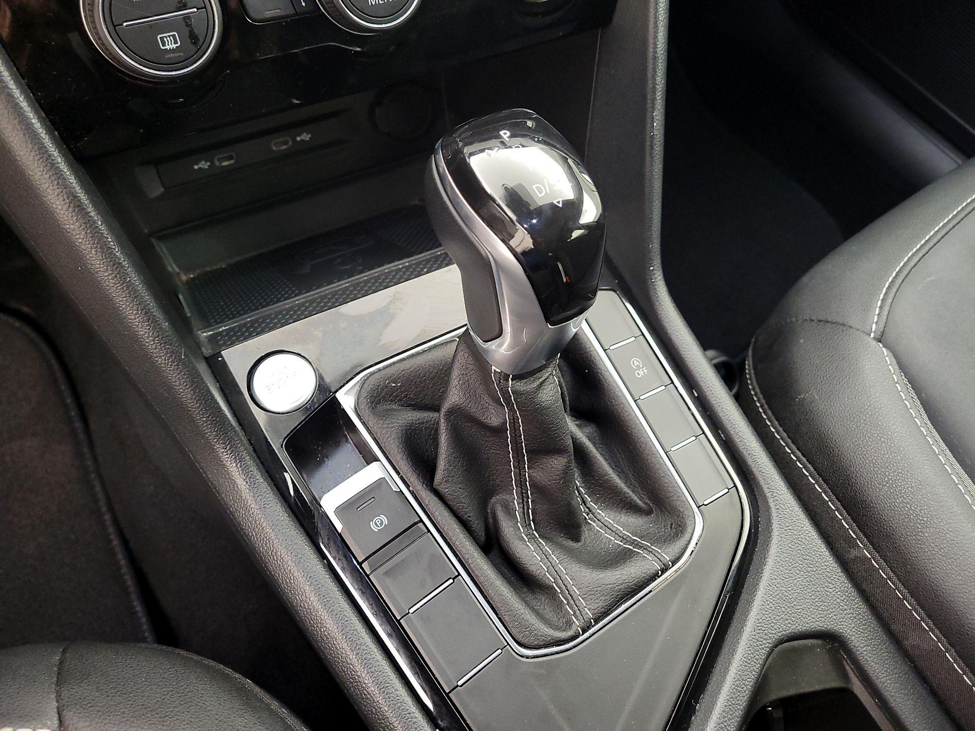 Thumbnail: 2024 Volkswagen Taos - 17