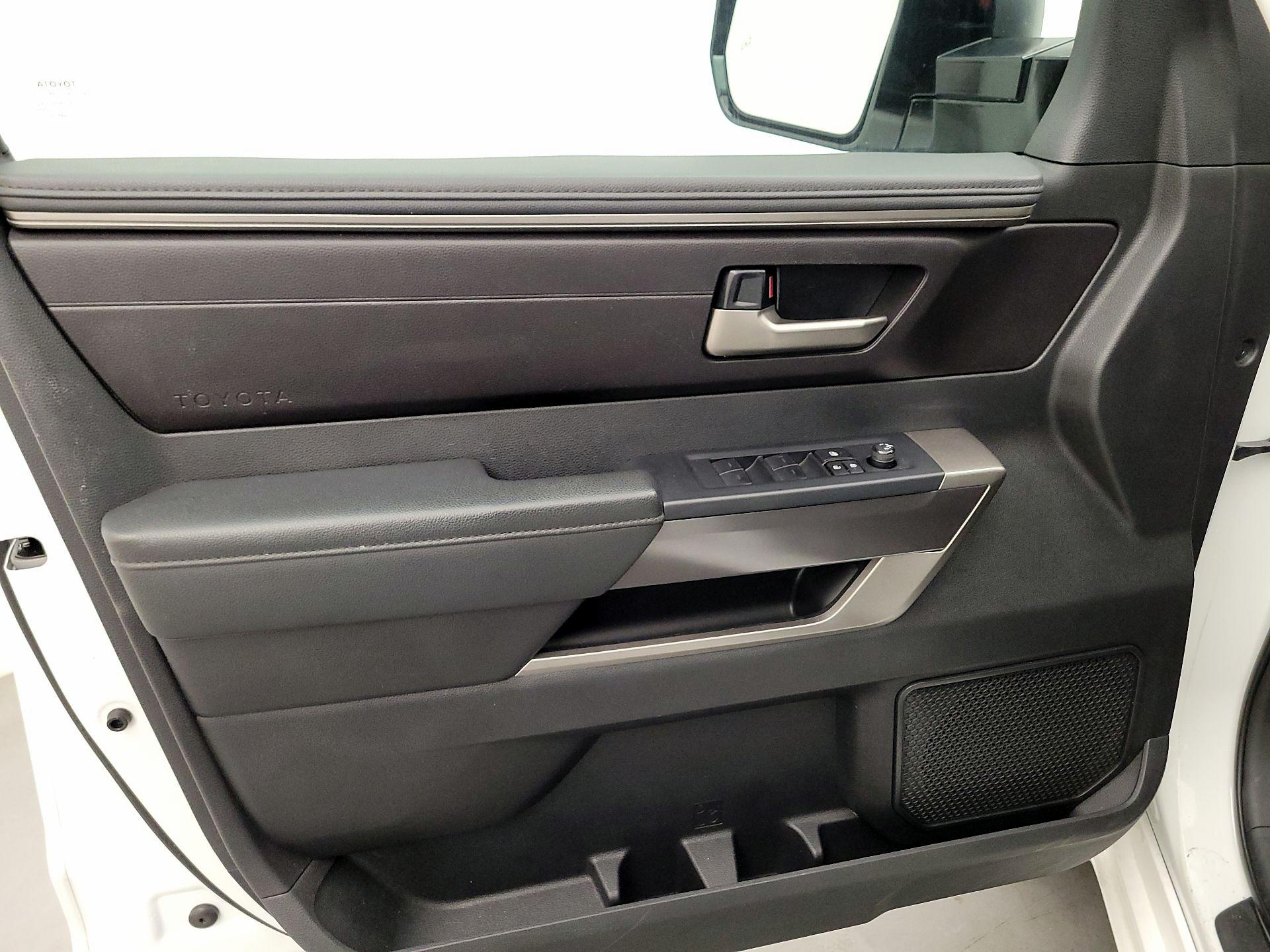 Thumbnail: 2024 Toyota Tundra - 12