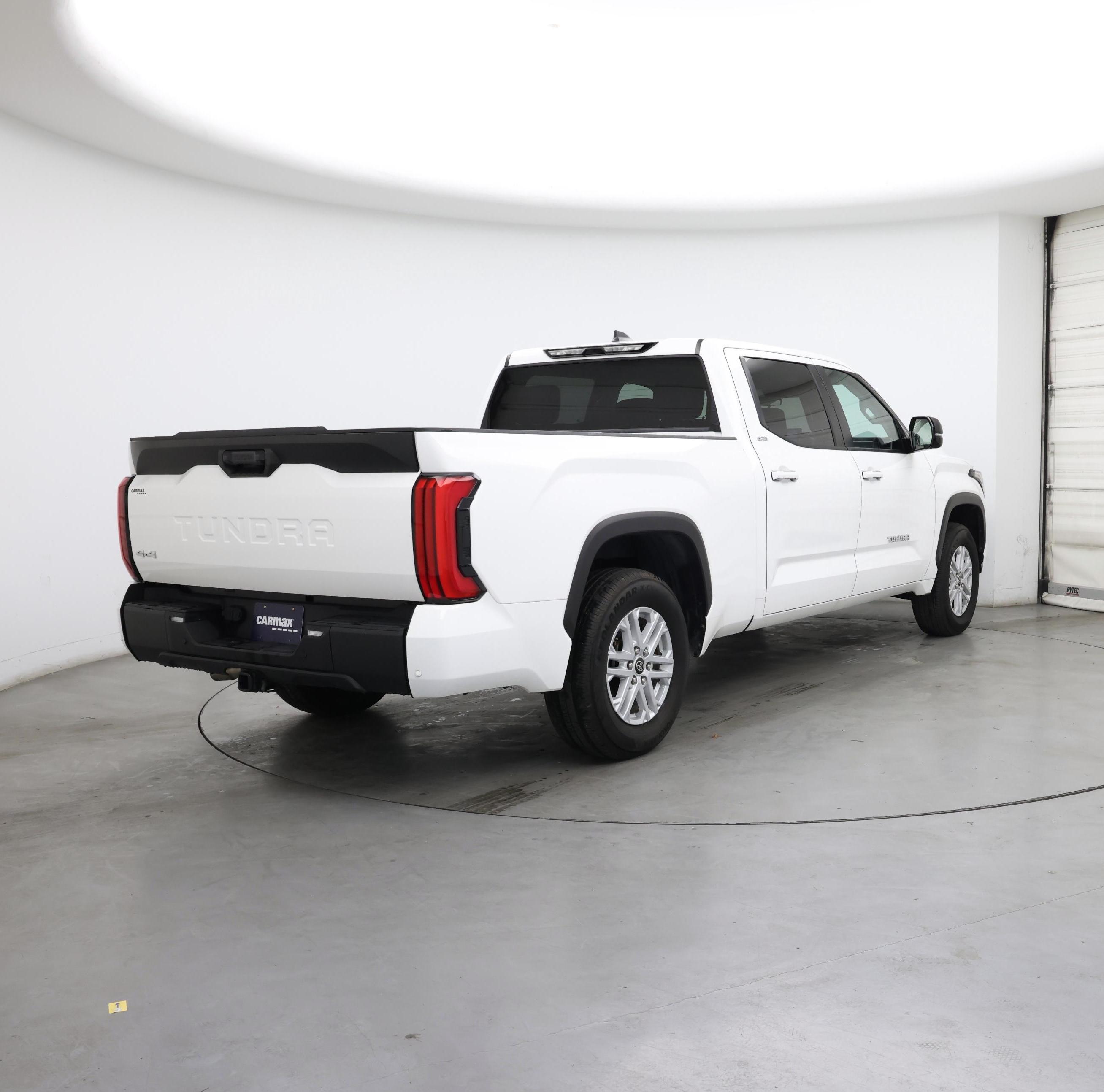 Thumbnail: 2024 Toyota Tundra - 8