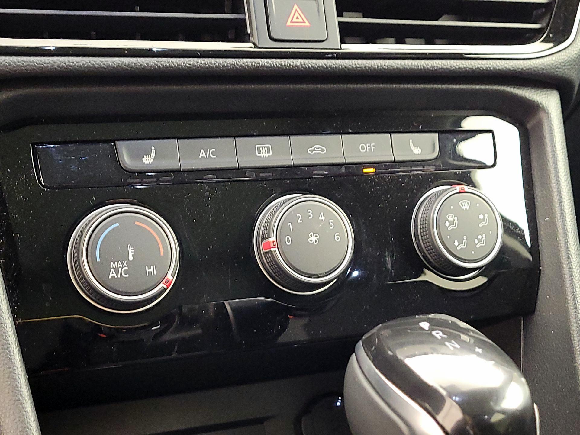 Thumbnail: 2023 Volkswagen Taos - 16