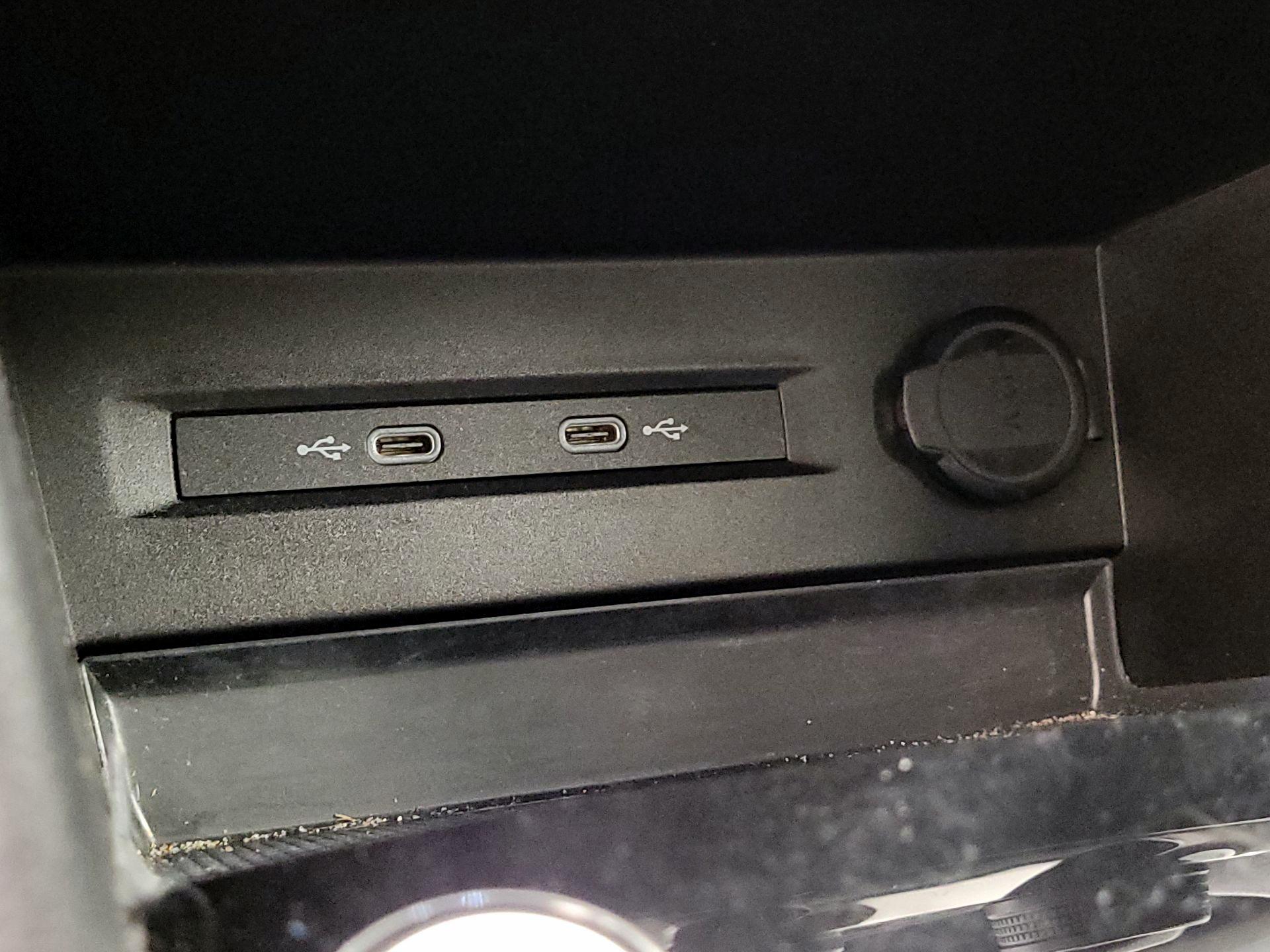 Thumbnail: 2023 Volkswagen Taos - 18