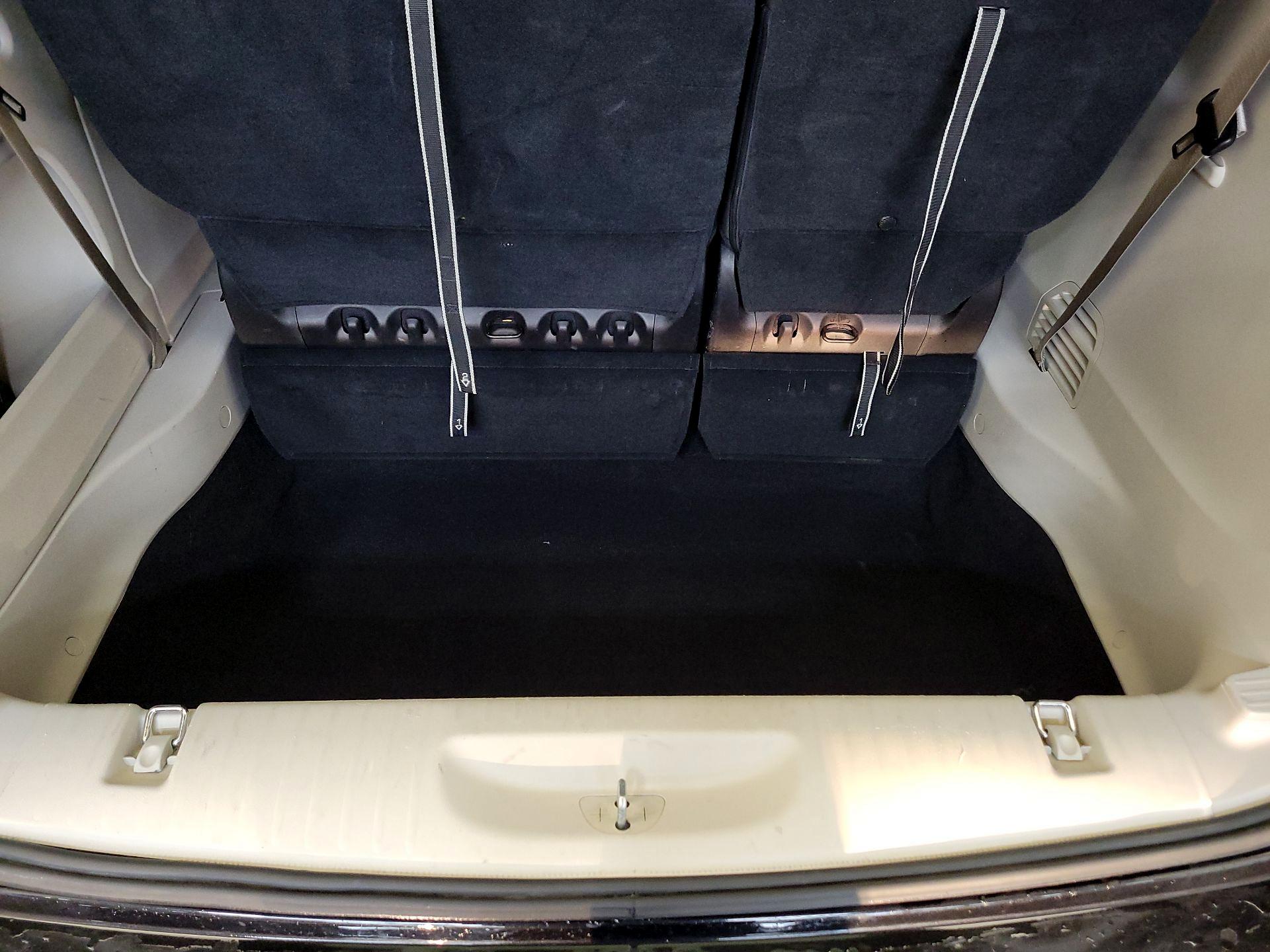 Thumbnail: 2023 Chrysler Voyager - 16