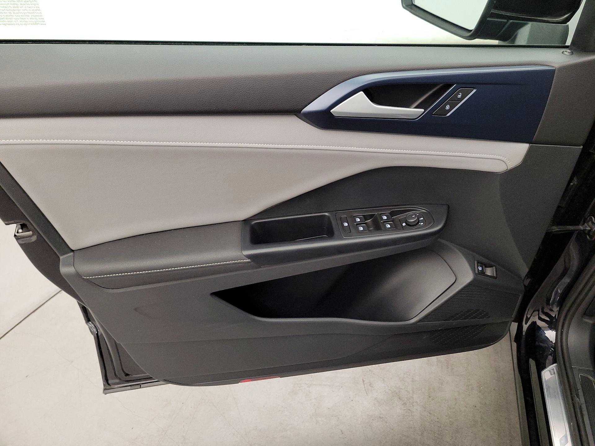 Thumbnail: 2024 Volkswagen Taos - 12