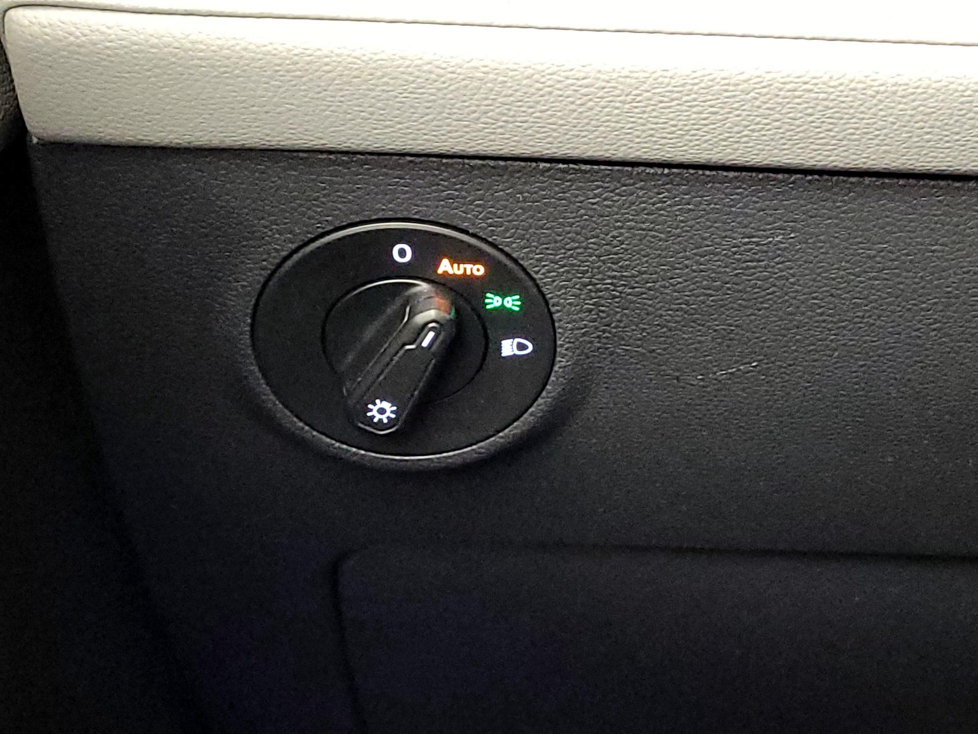 Thumbnail: 2024 Volkswagen Taos - 13