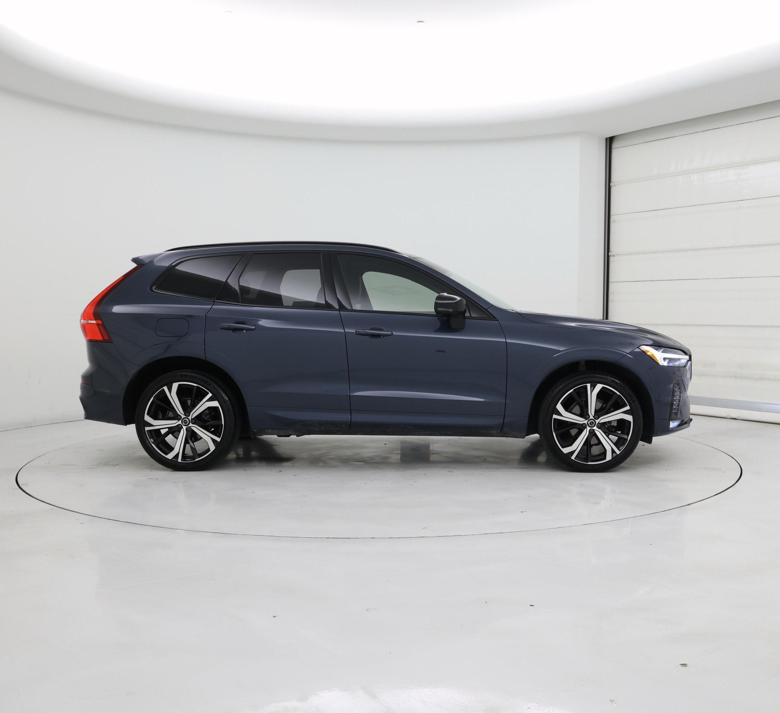 Thumbnail: 2023 Volvo XC60 - 7