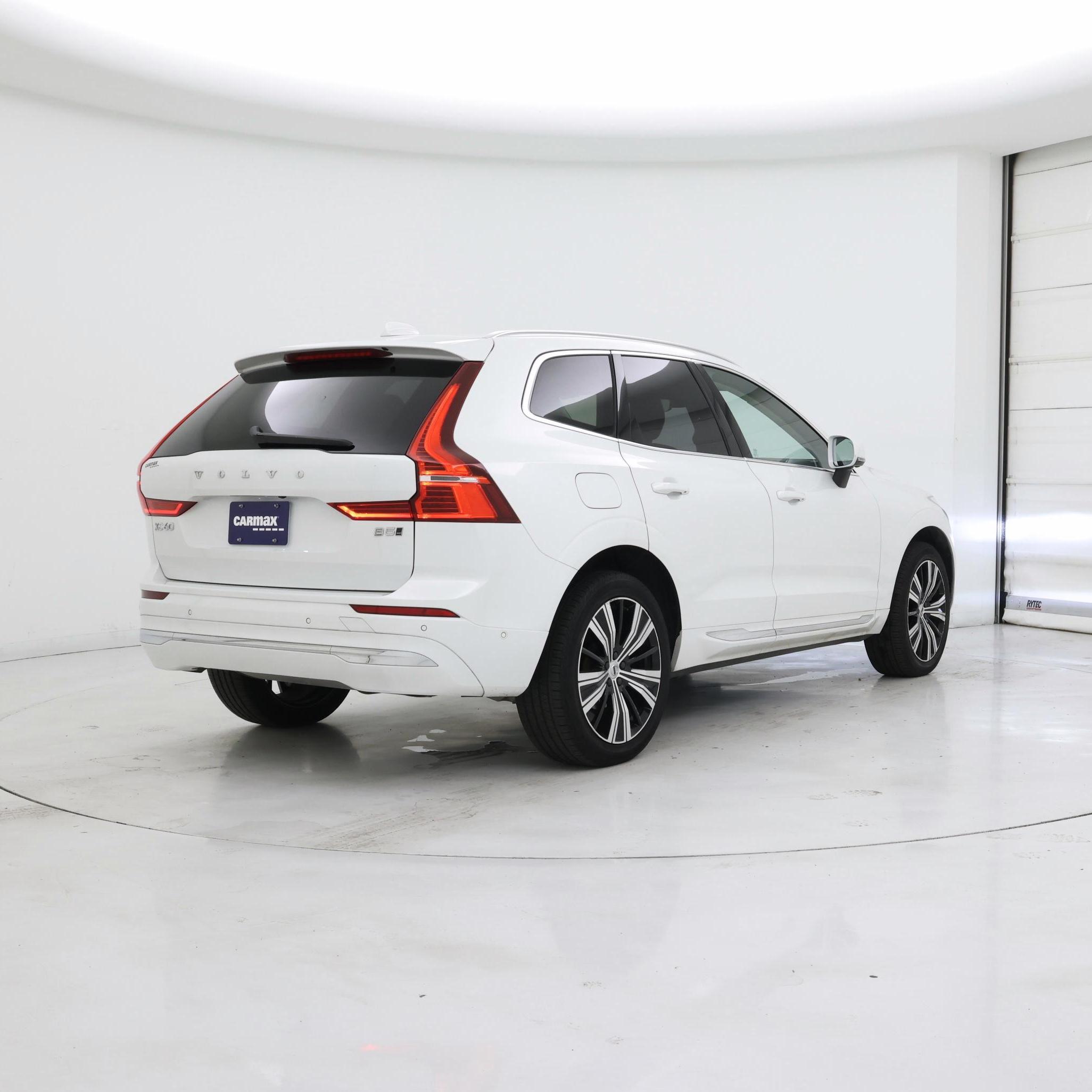 Thumbnail: 2023 Volvo XC60 - 8