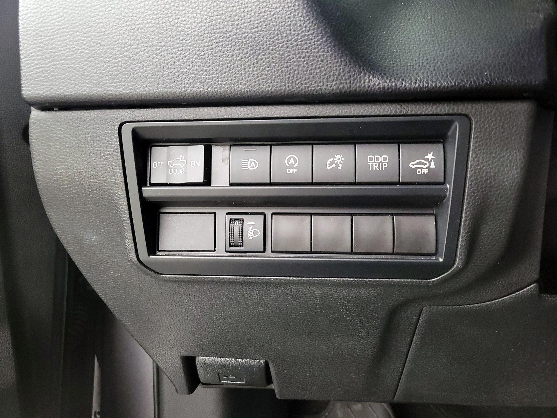 Thumbnail: 2023 Toyota Tundra - 13