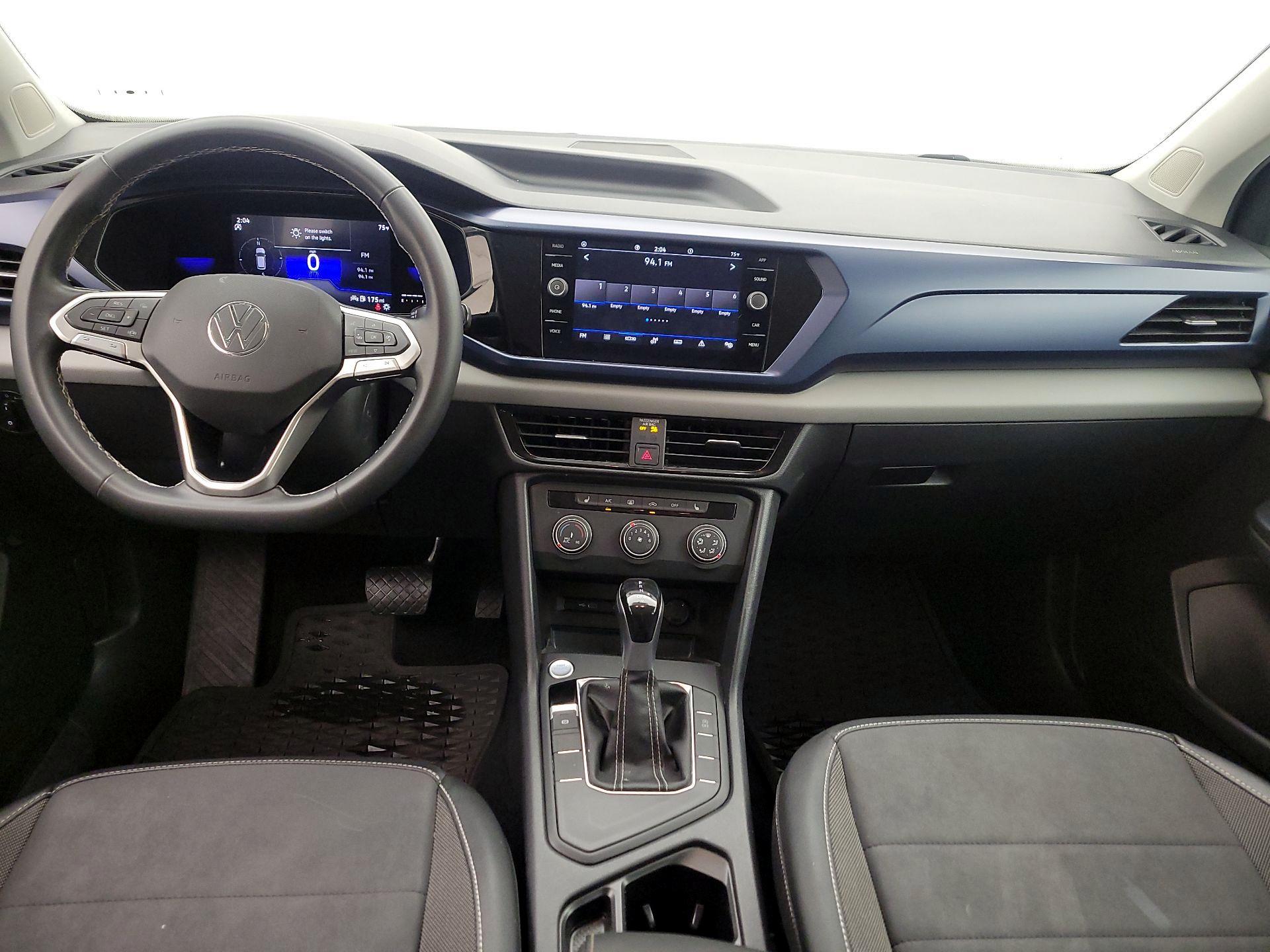 Thumbnail: 2022 Volkswagen Taos - 9