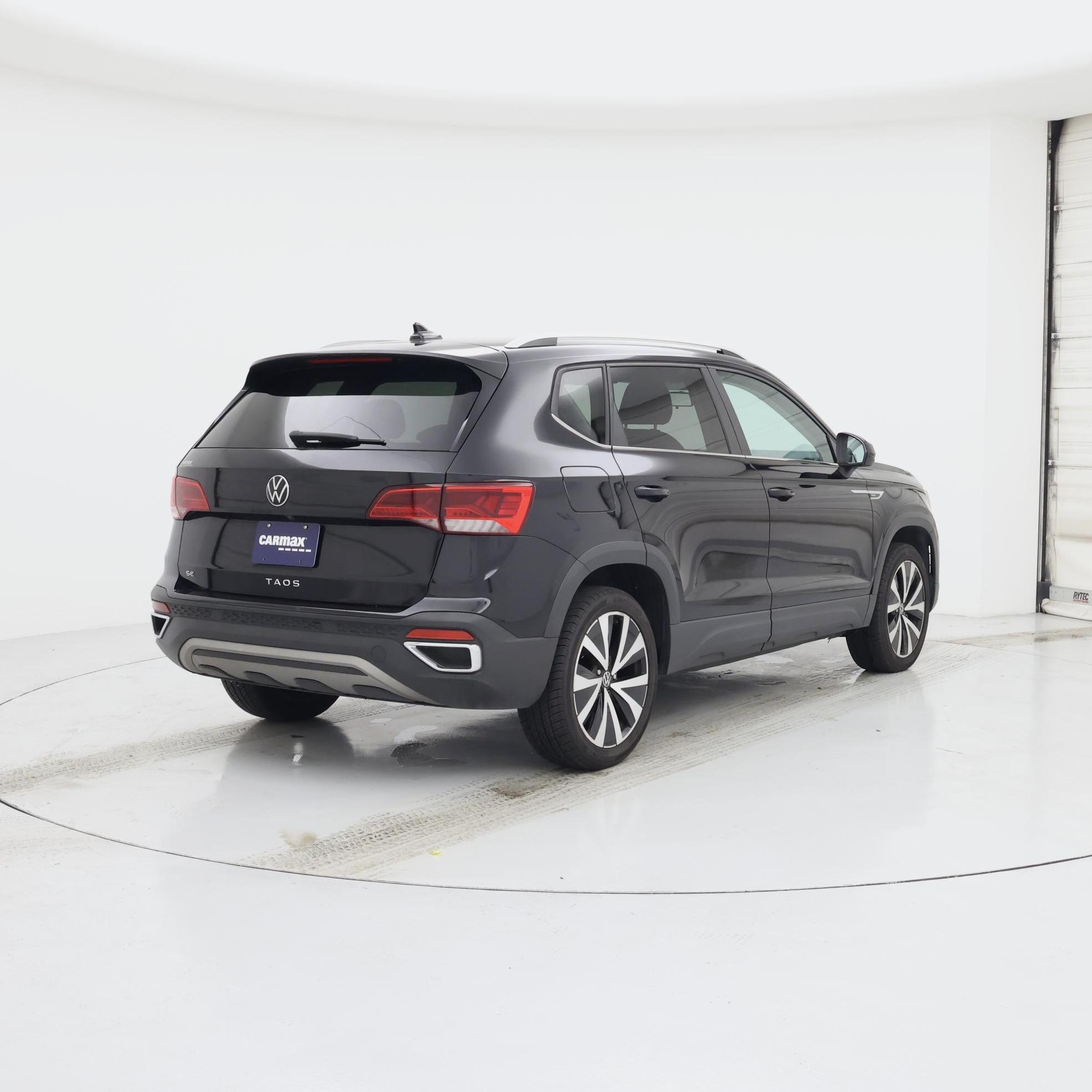 Thumbnail: 2022 Volkswagen Taos - 8