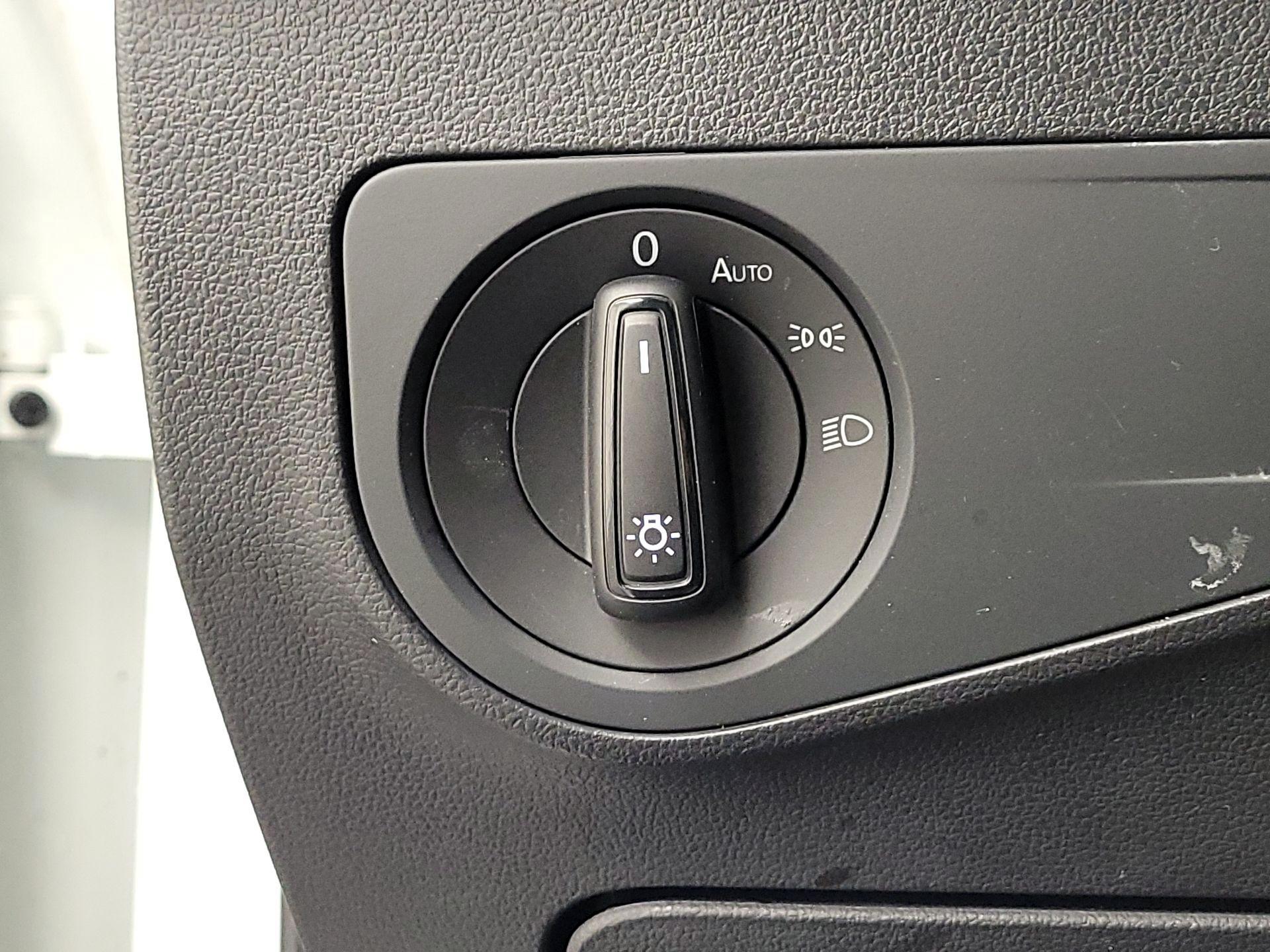 Thumbnail: 2023 Volkswagen Tiguan - 13