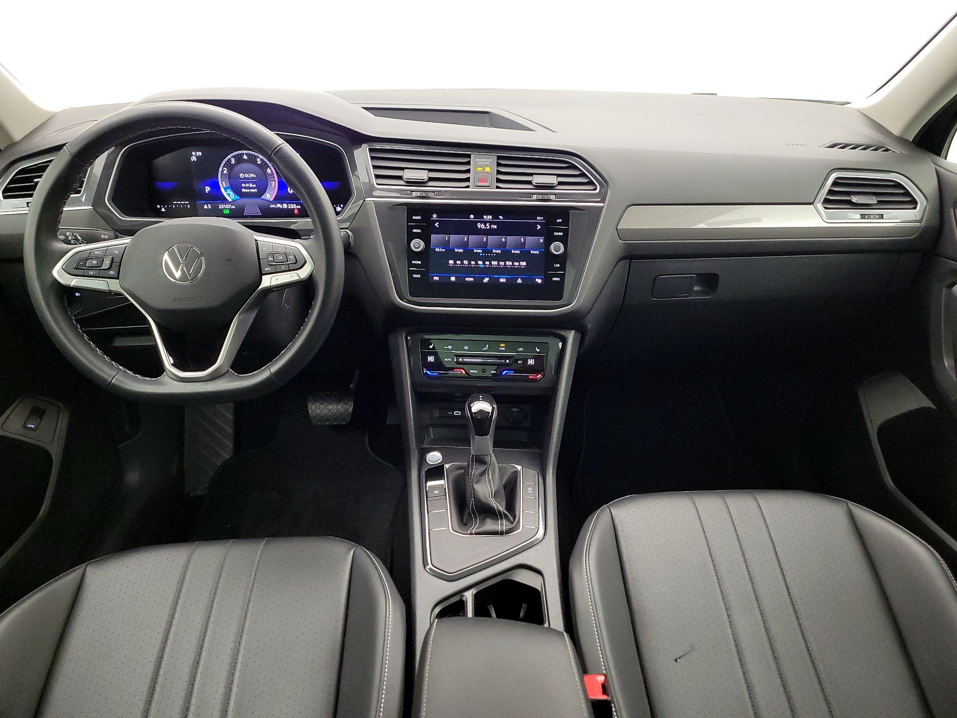 Thumbnail: 2024 Volkswagen Tiguan - 9