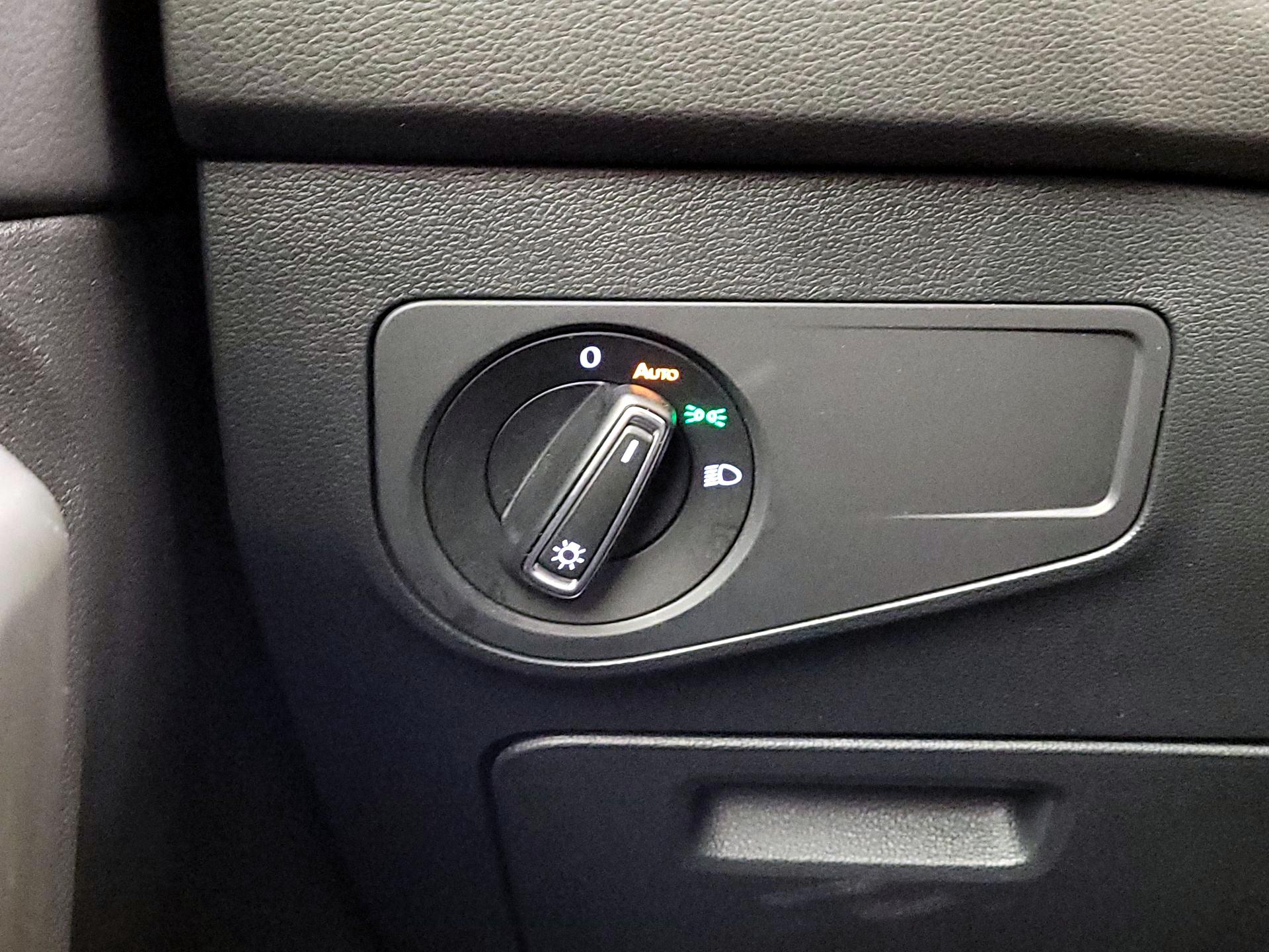 Thumbnail: 2024 Volkswagen Tiguan - 13