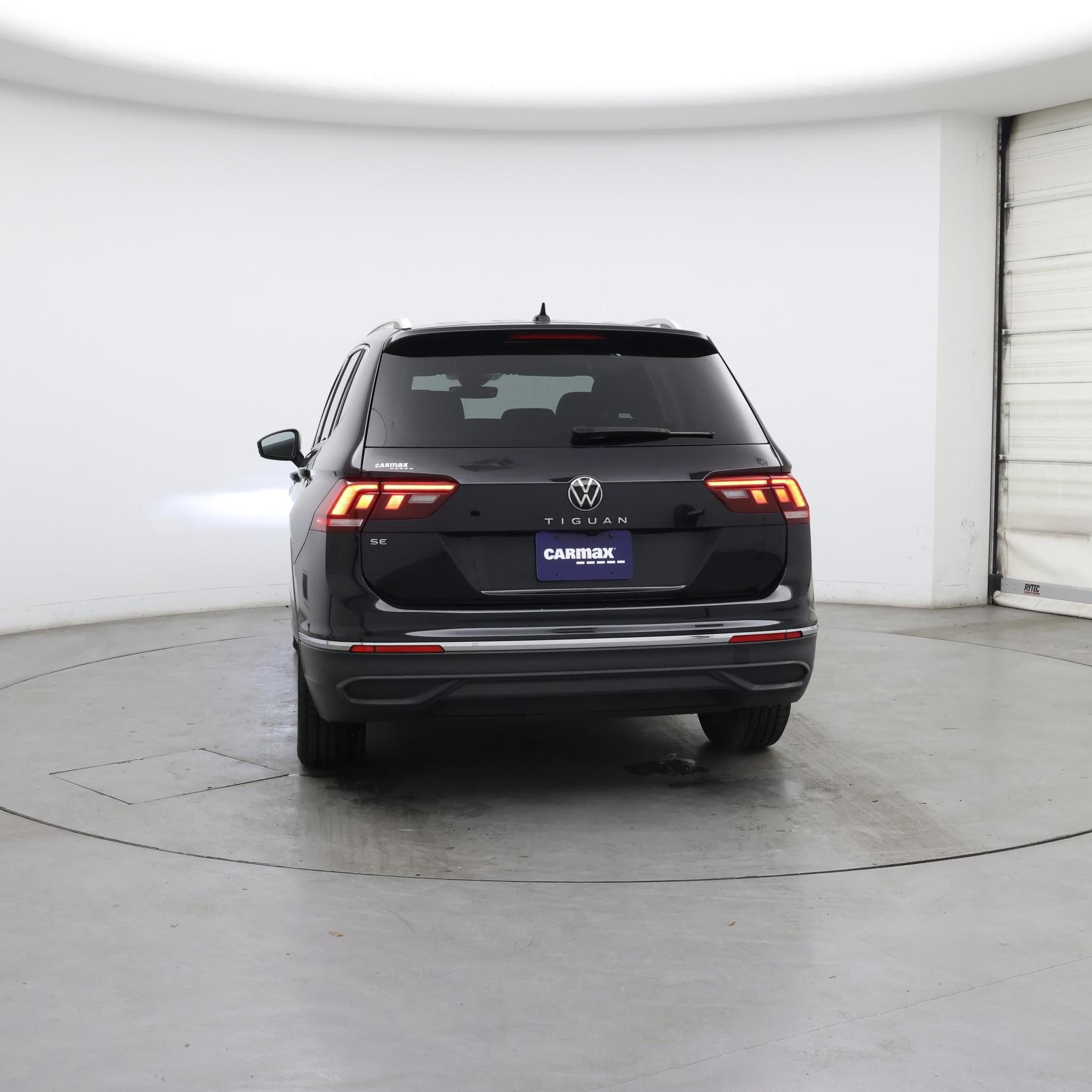 Thumbnail: 2024 Volkswagen Tiguan - 6