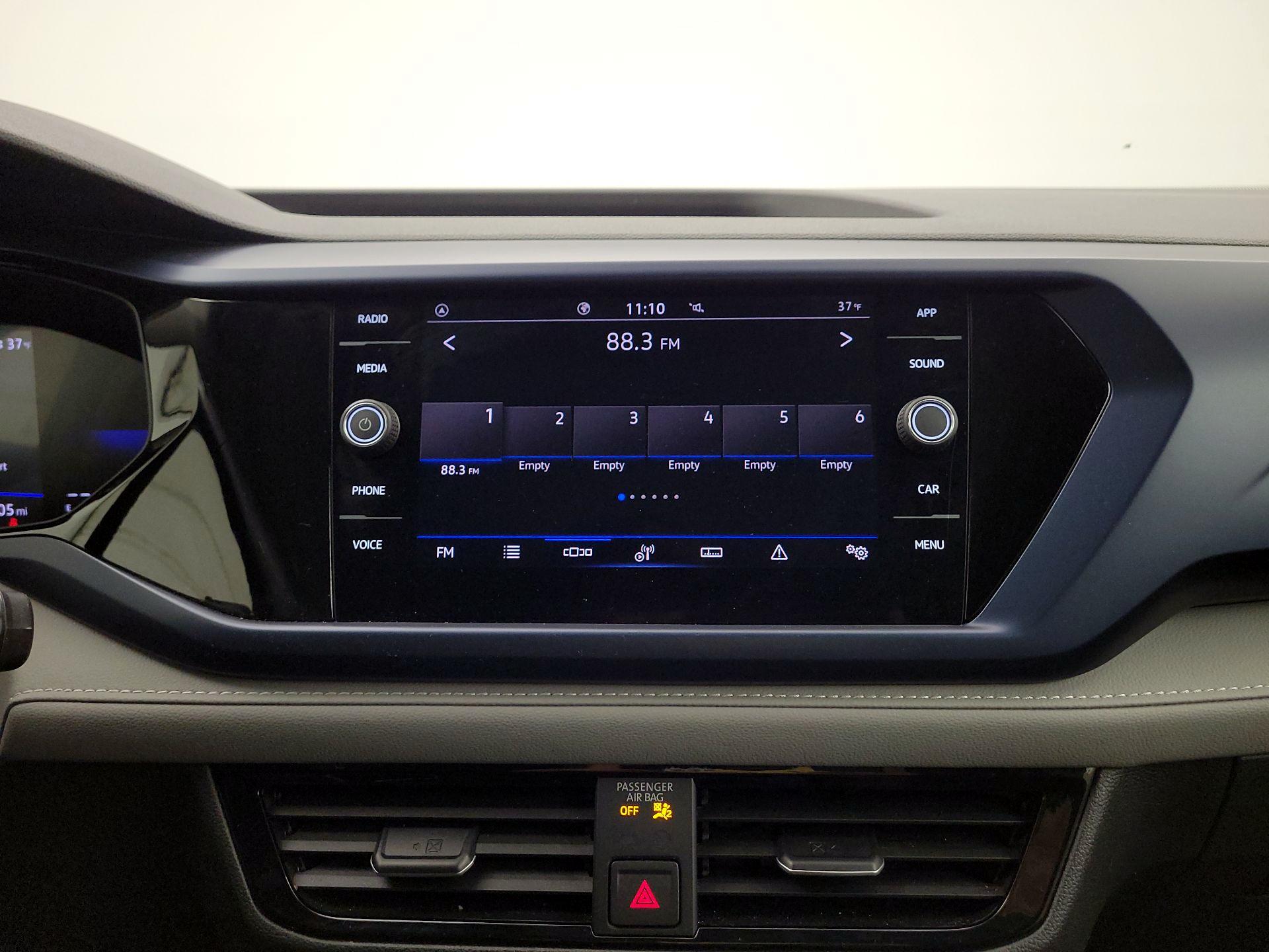 Thumbnail: 2024 Volkswagen Taos - 15