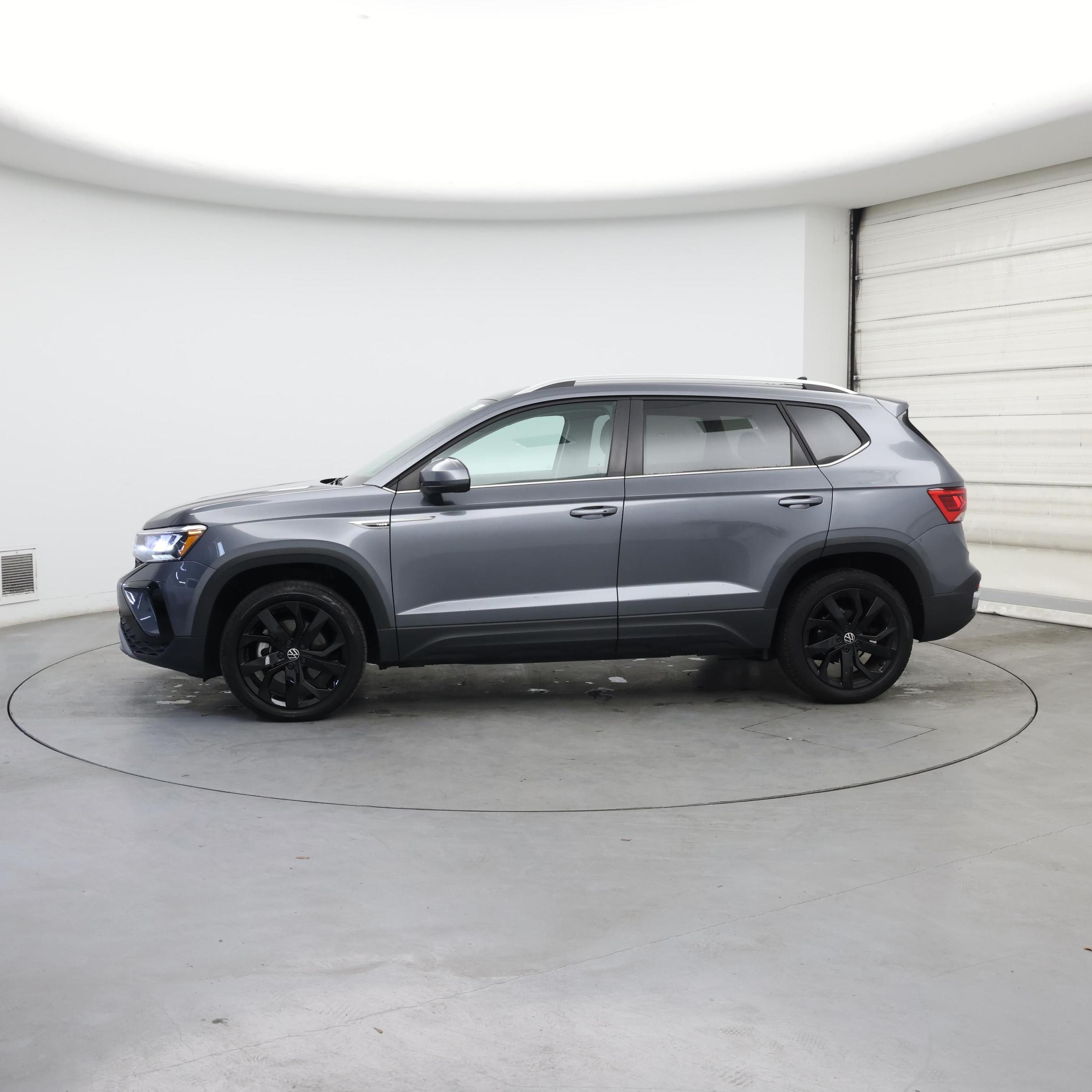 Thumbnail: 2024 Volkswagen Taos - 3