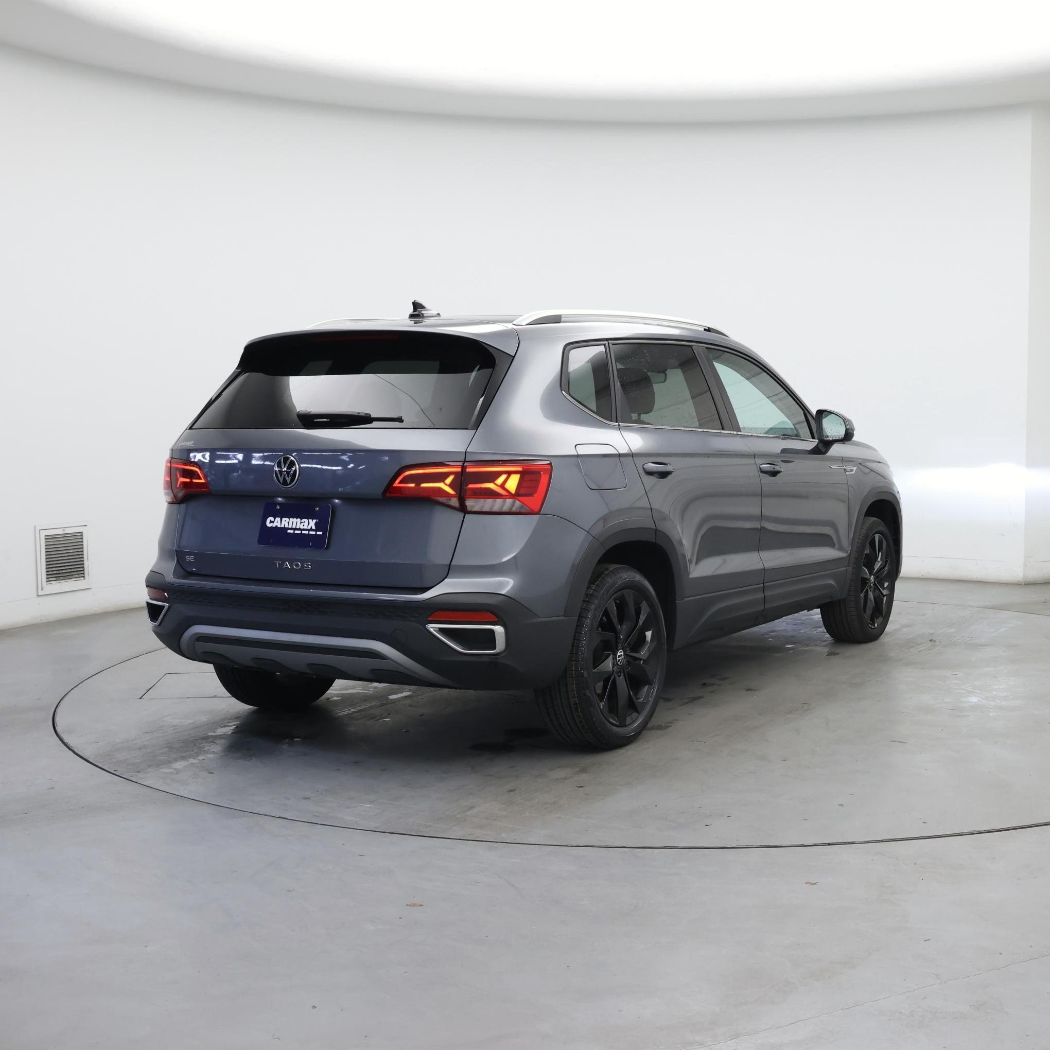 Thumbnail: 2024 Volkswagen Taos - 8