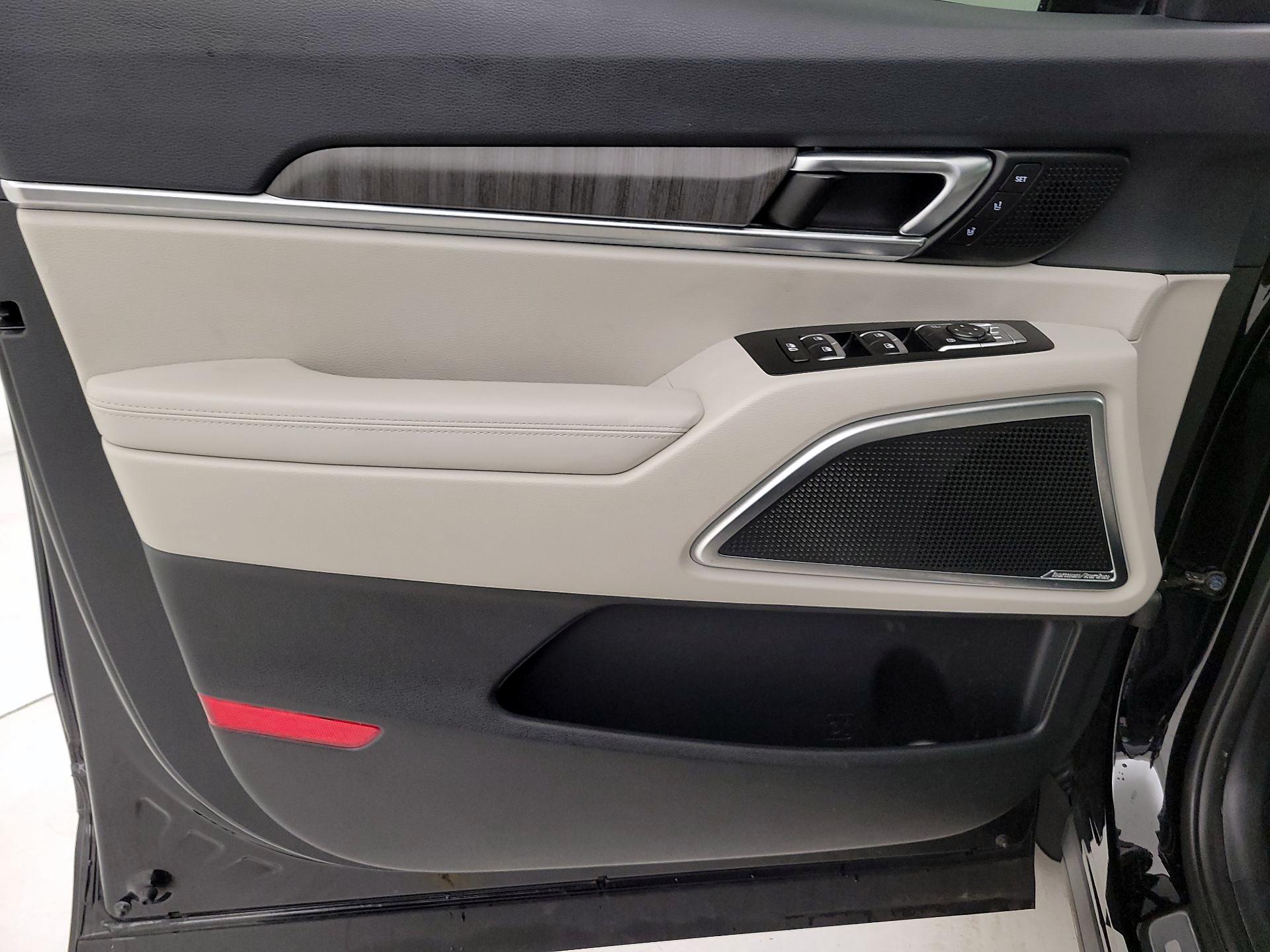 Thumbnail: 2023 Kia Telluride - 10