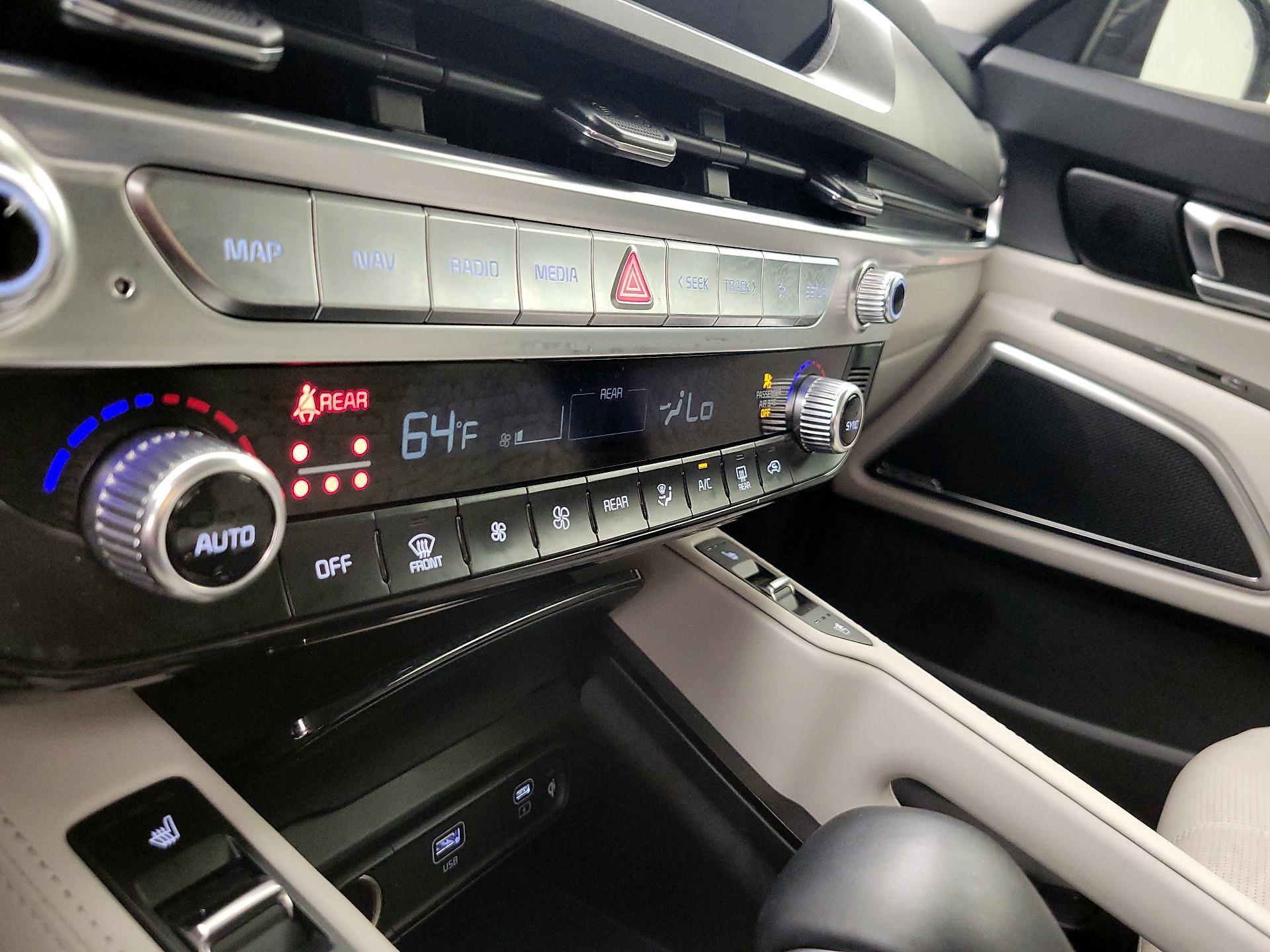 Thumbnail: 2023 Kia Telluride - 15