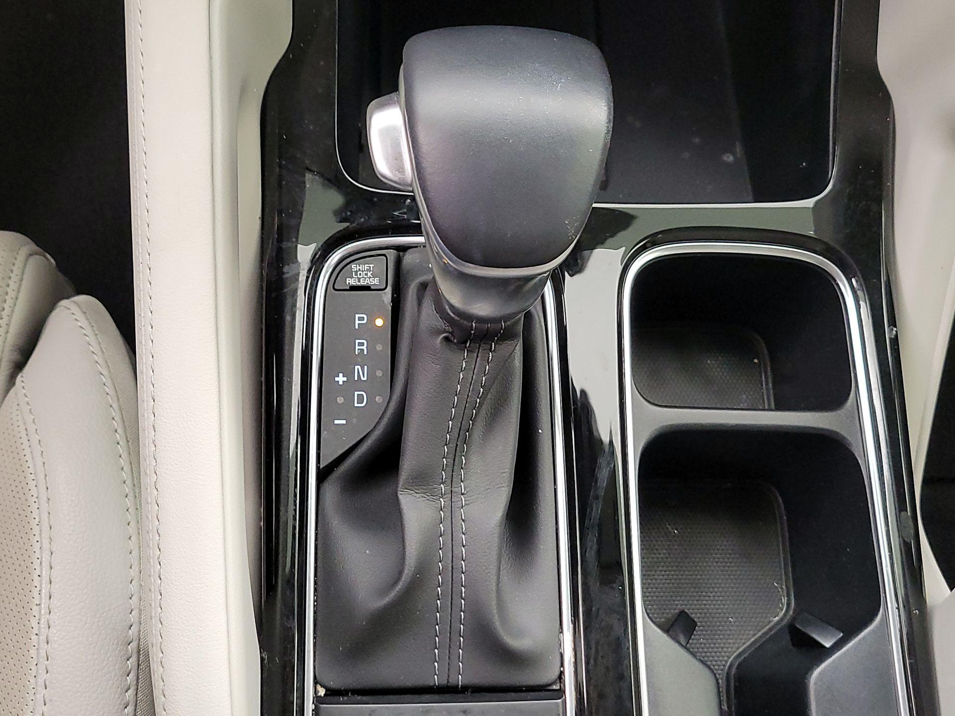 Thumbnail: 2023 Kia Telluride - 16