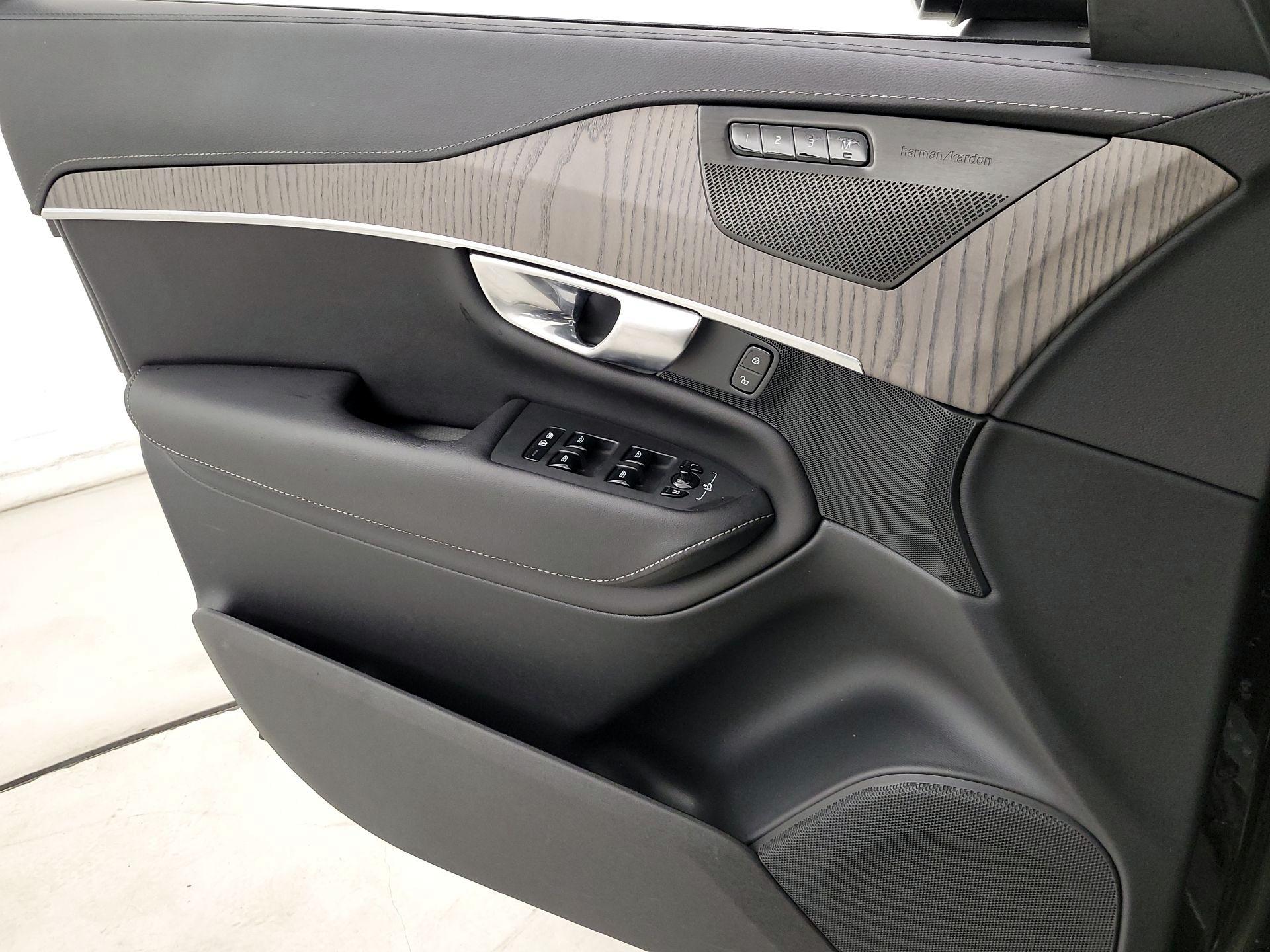 Thumbnail: 2023 Volvo XC90 - 12