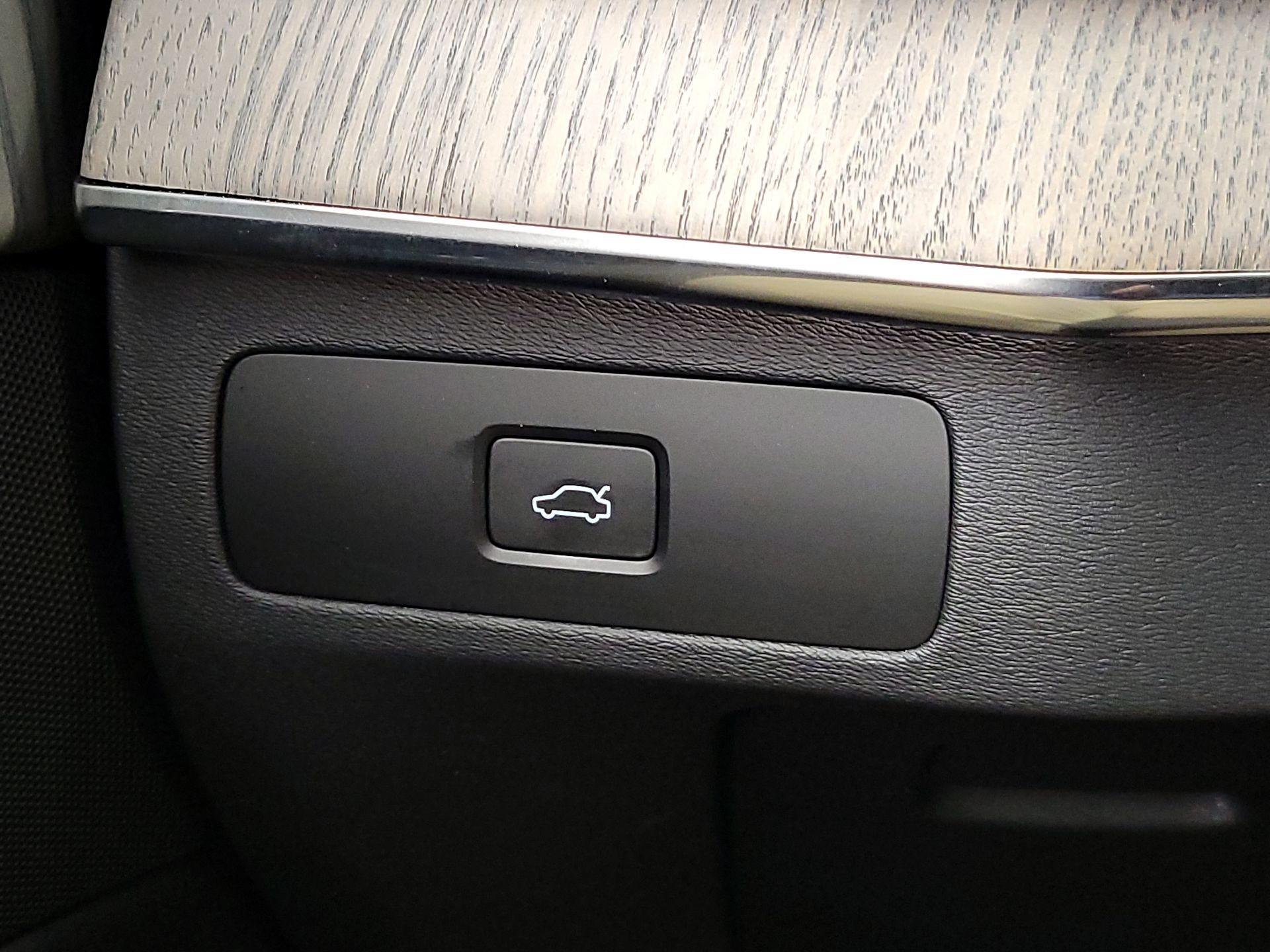 Thumbnail: 2023 Volvo XC90 - 13