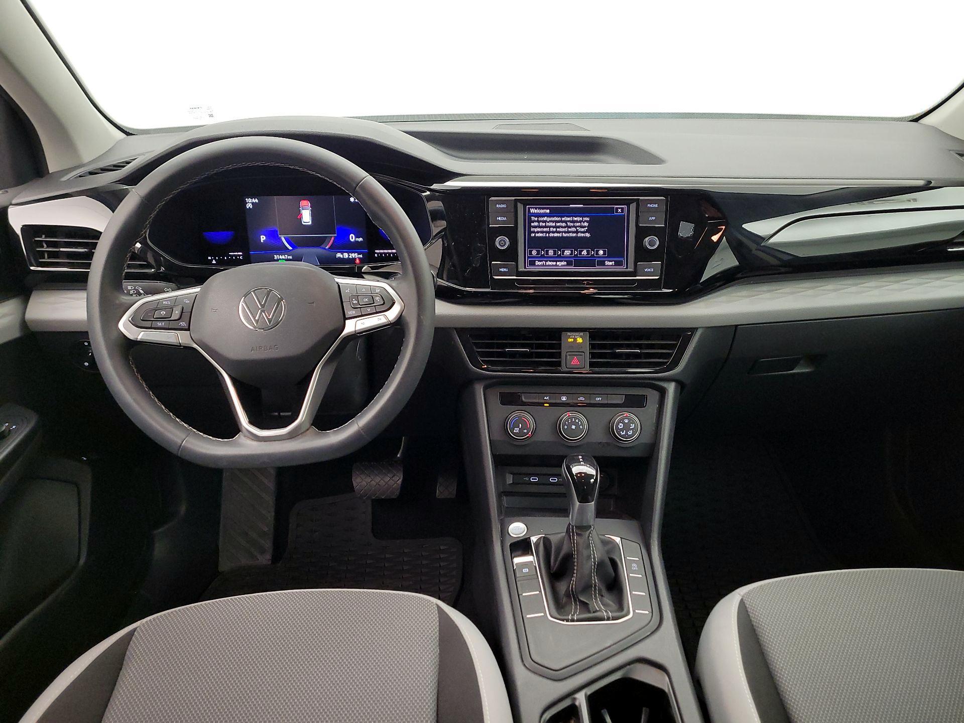 Thumbnail: 2022 Volkswagen Taos - 9