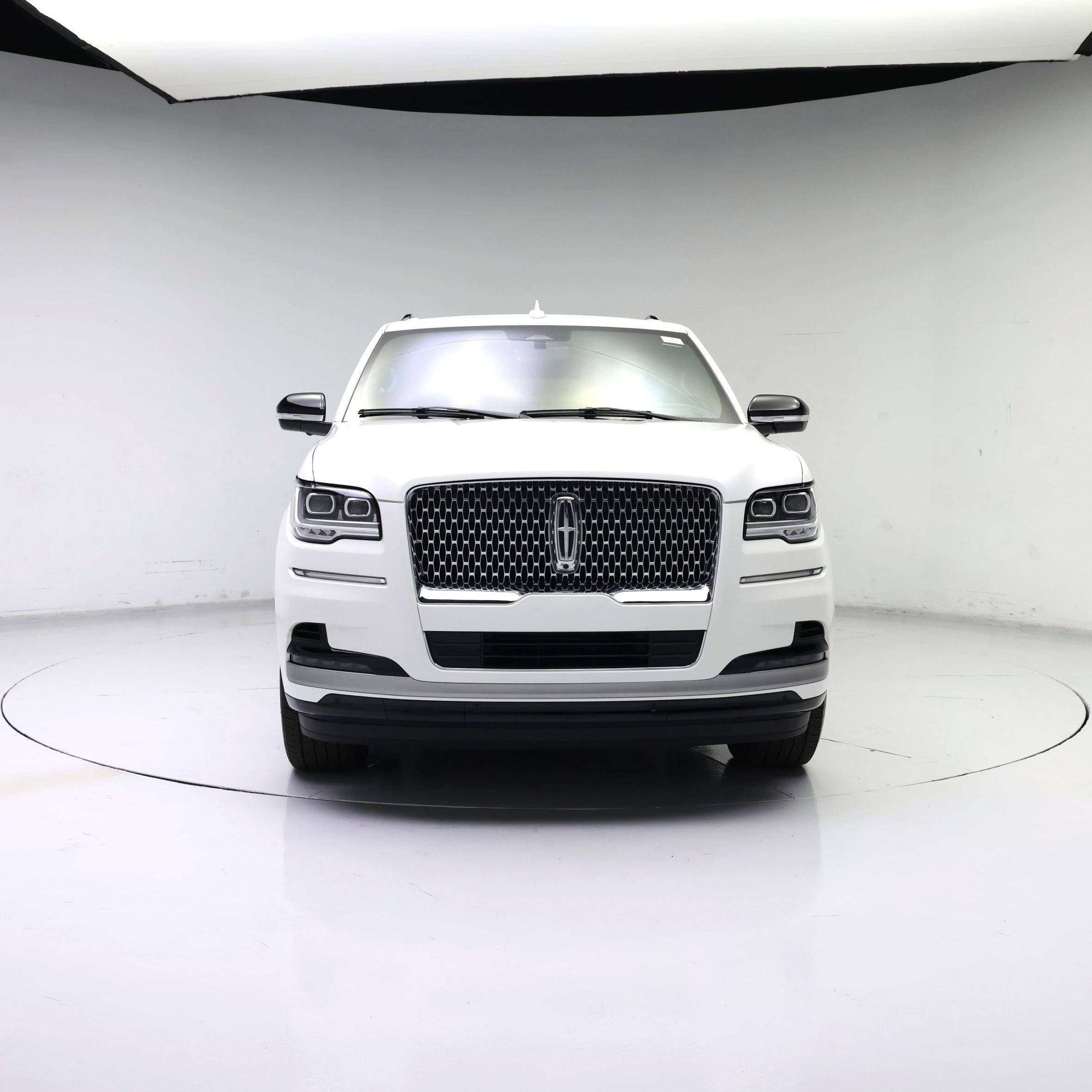 Thumbnail: 2024 Lincoln Navigator L - 5