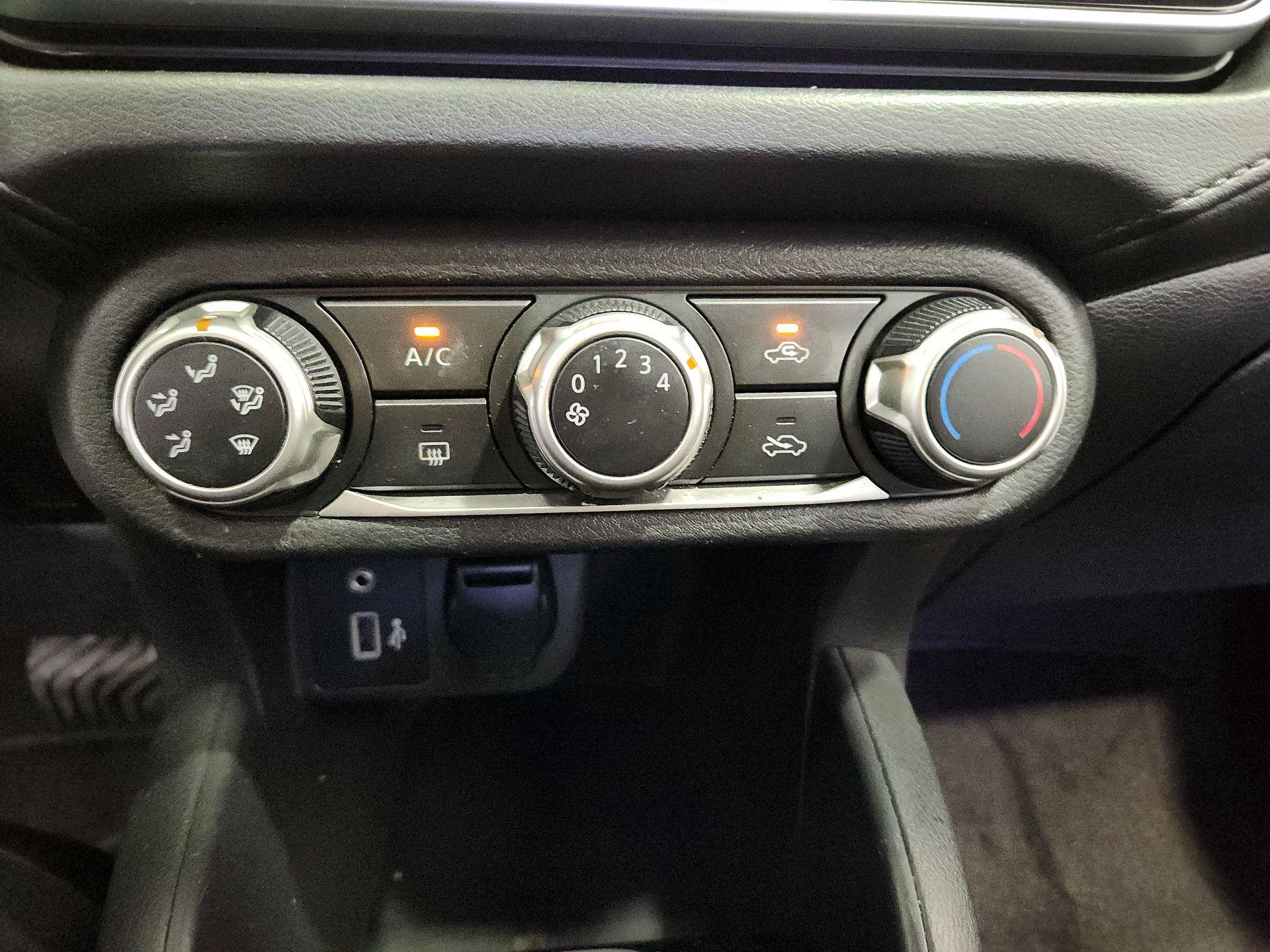 Thumbnail: 2020 Nissan Versa - 16