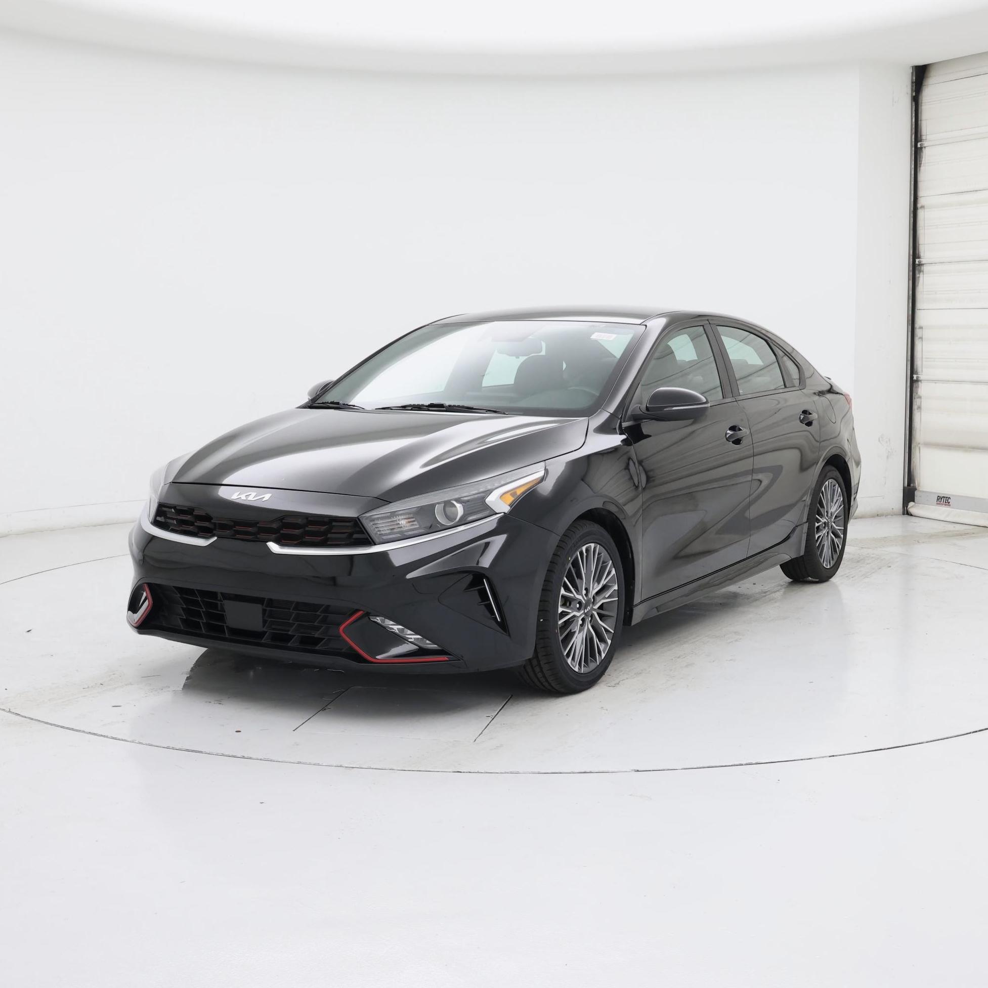 Thumbnail: 2022 Kia Forte - 4