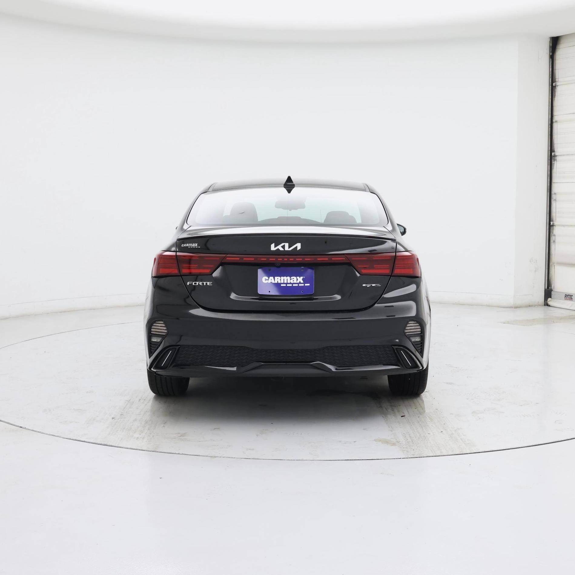 Thumbnail: 2022 Kia Forte - 6