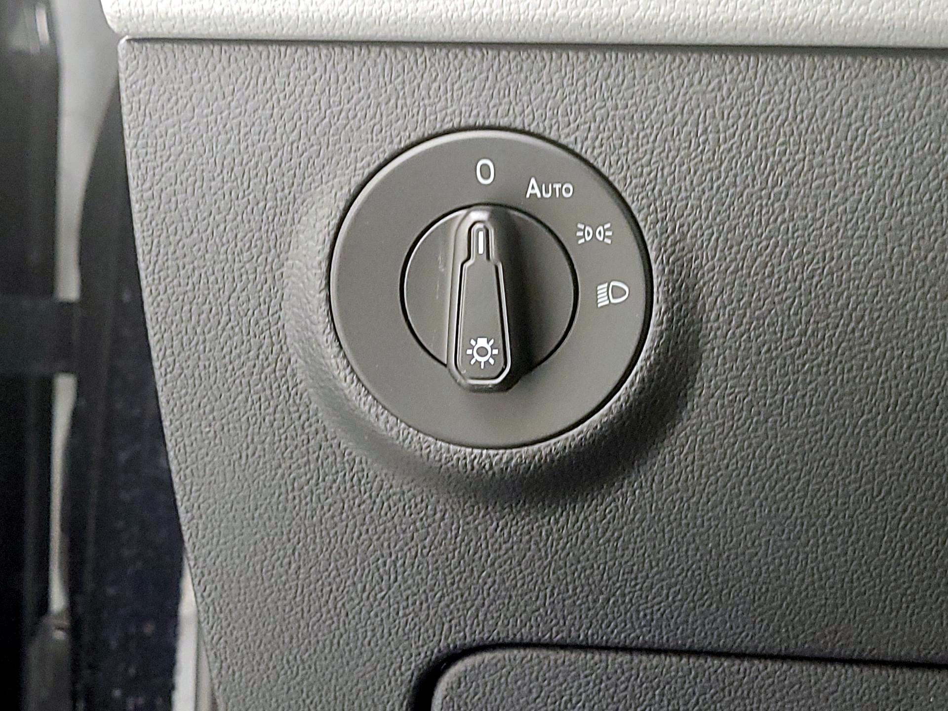 Thumbnail: 2023 Volkswagen Taos - 13