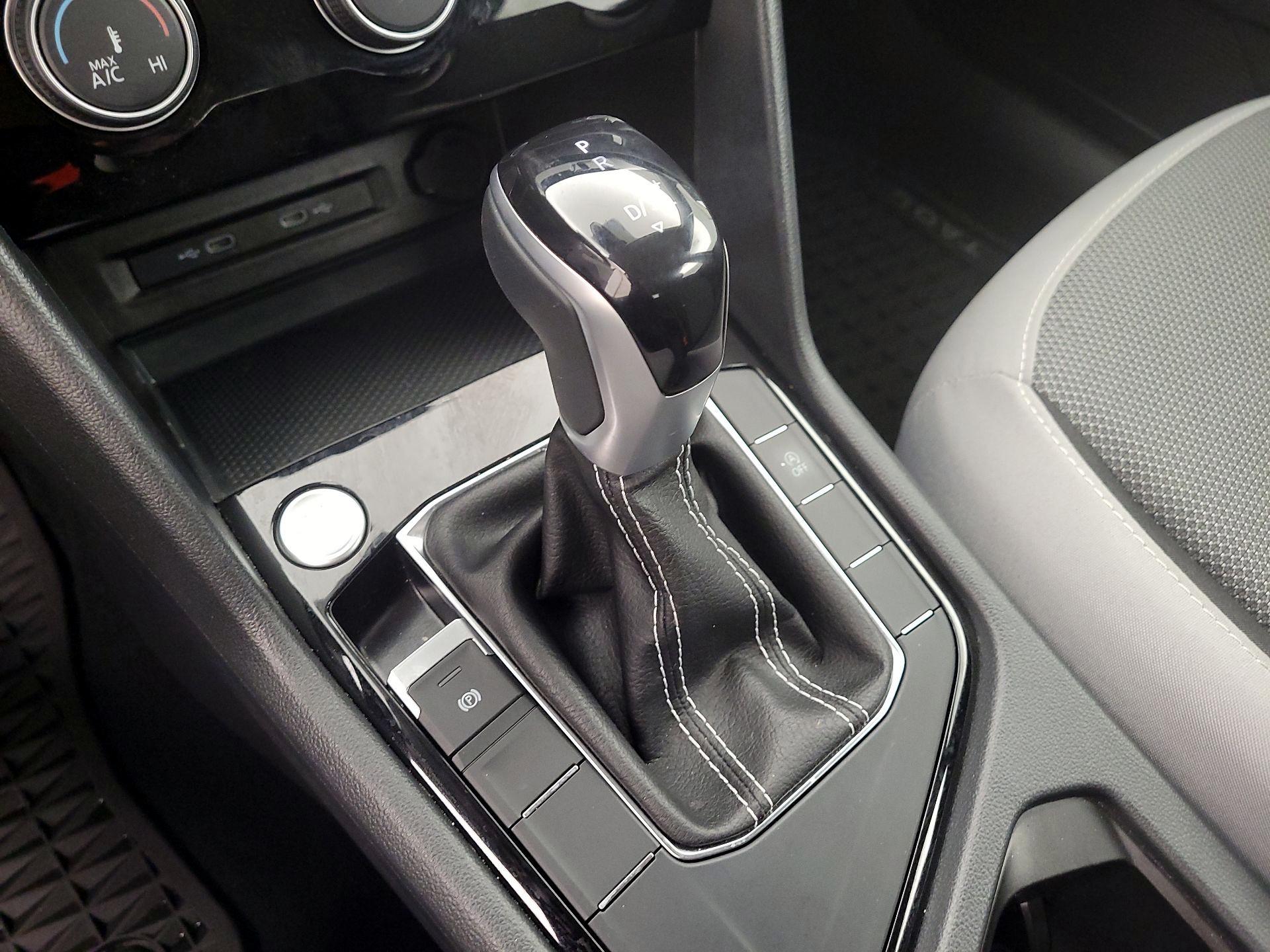 Thumbnail: 2023 Volkswagen Taos - 17