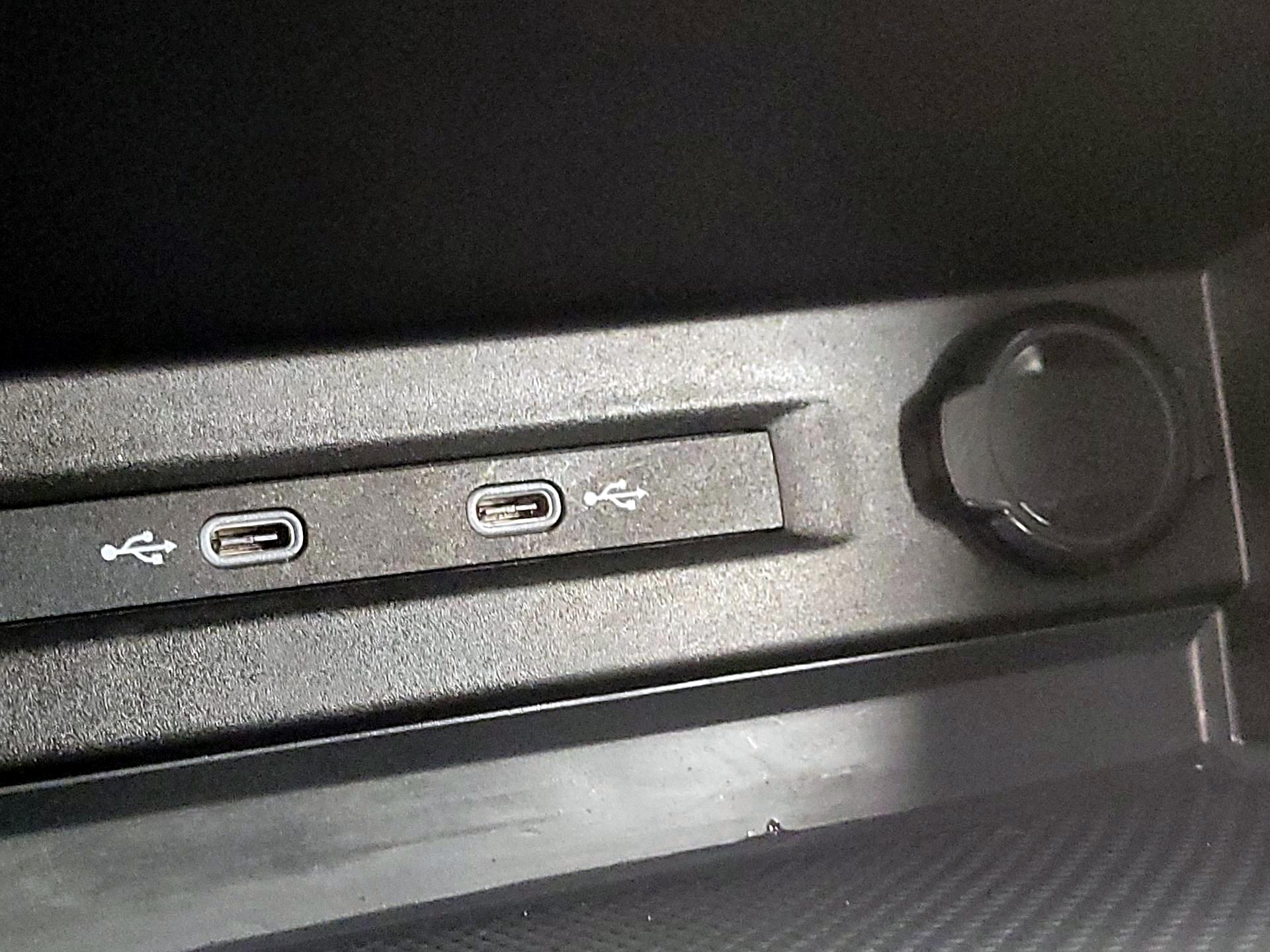 Thumbnail: 2023 Volkswagen Taos - 18