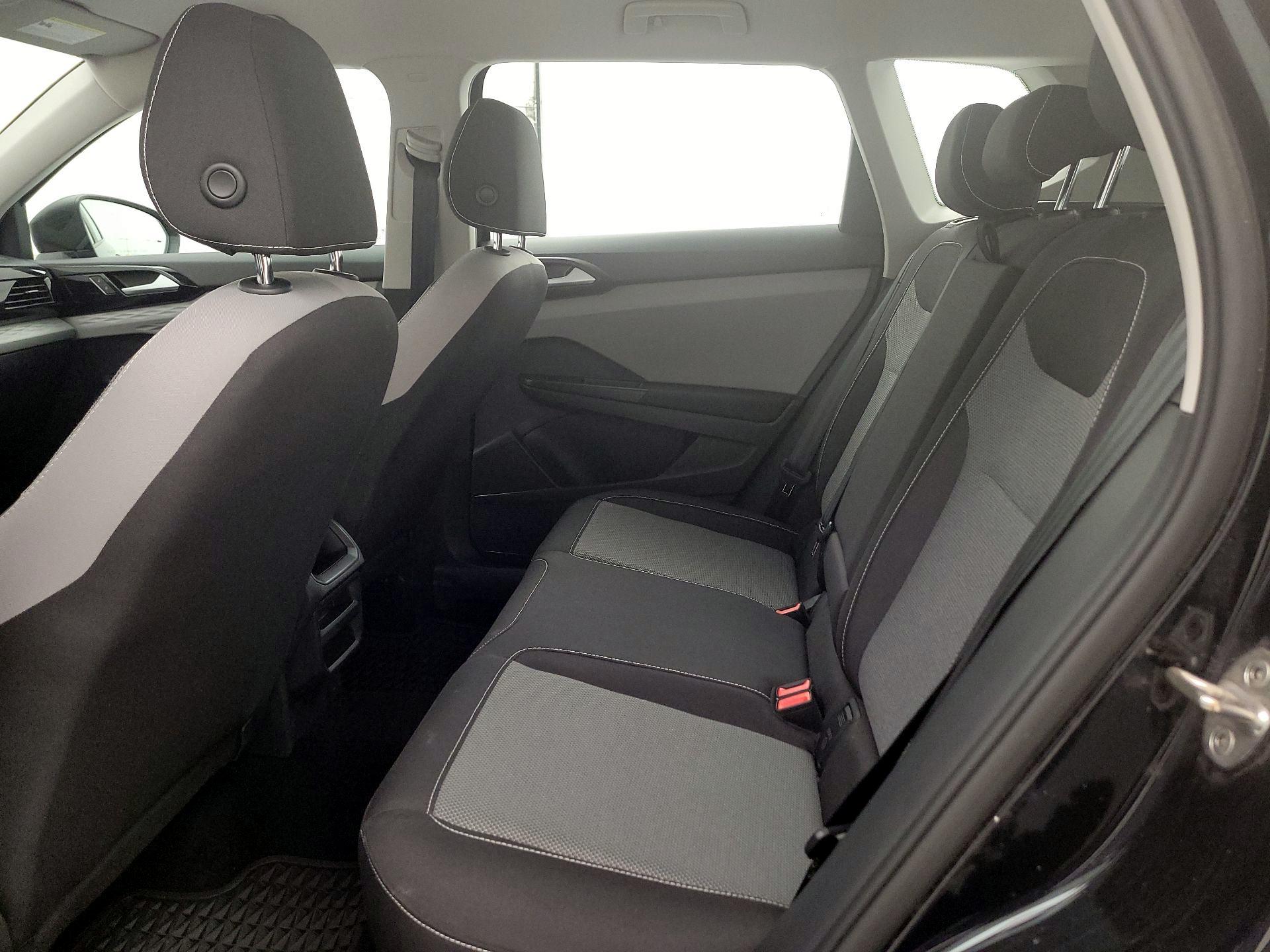 Thumbnail: 2023 Volkswagen Taos - 19