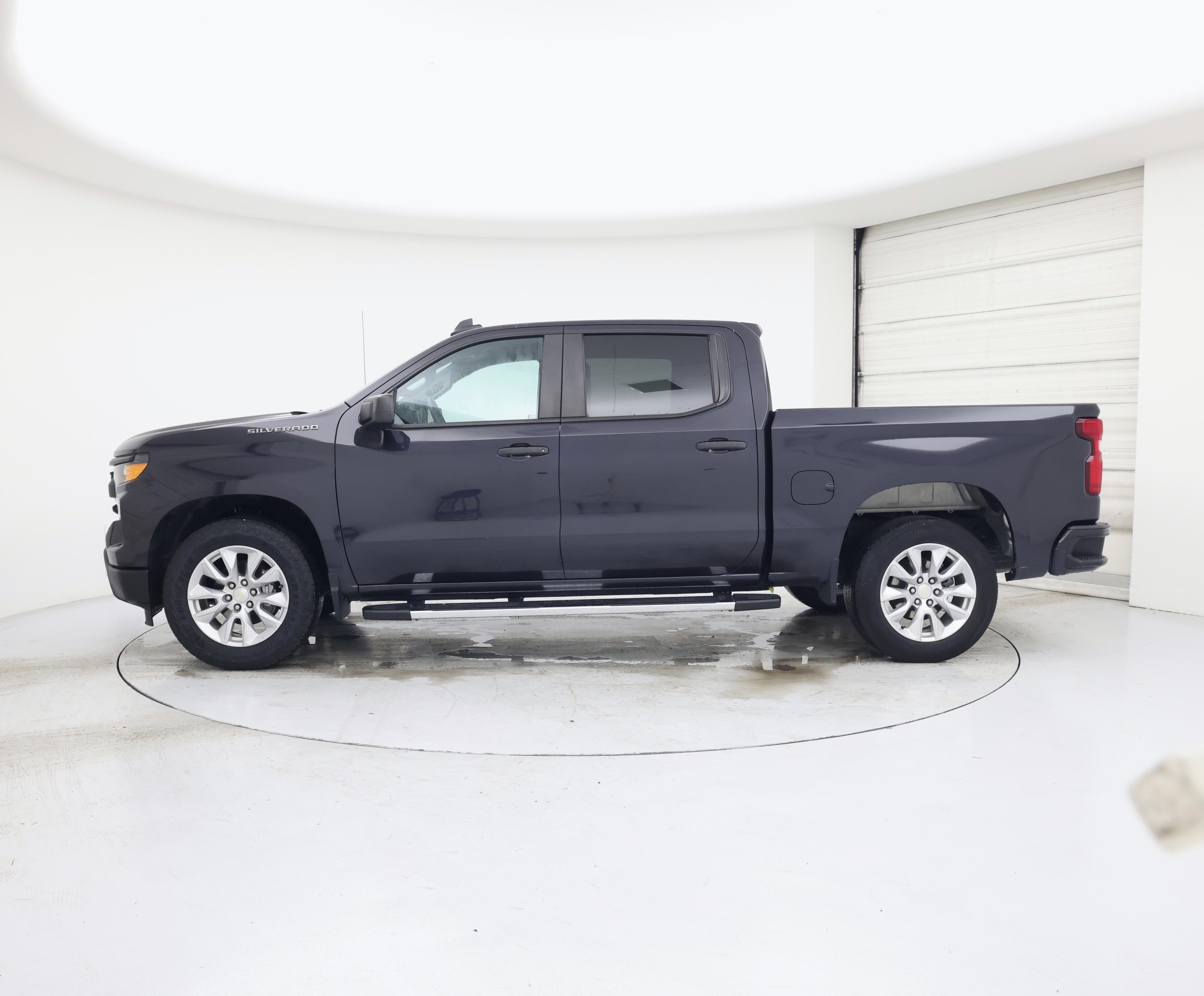Thumbnail: 2023 Chevrolet Silverado 1500 - 3