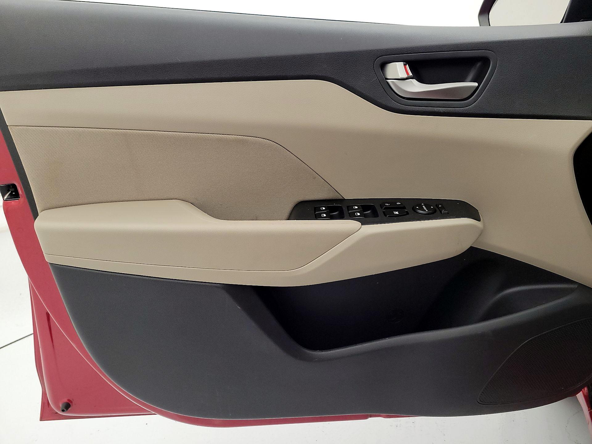 Thumbnail: 2022 Hyundai Accent - 12