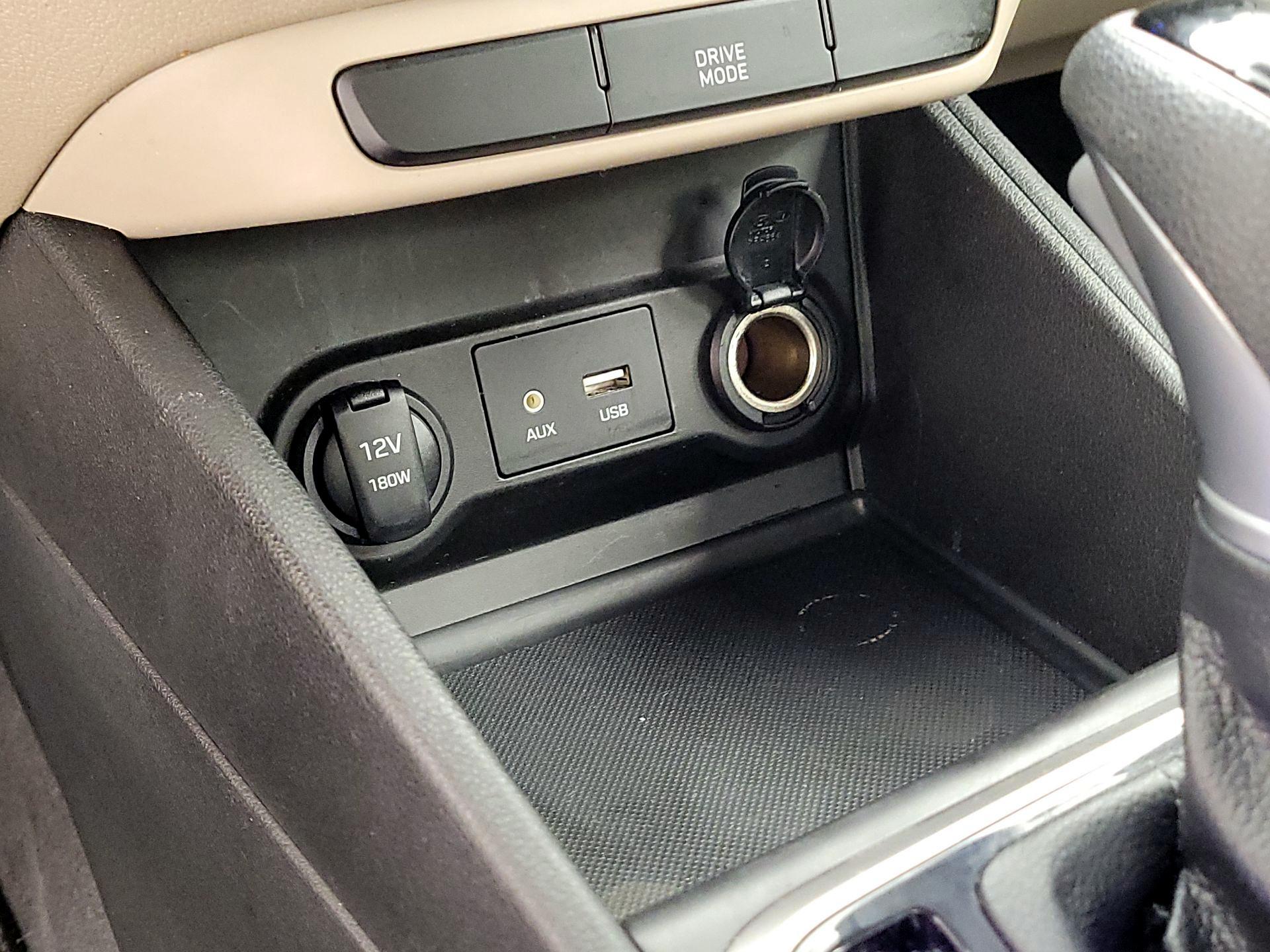 Thumbnail: 2022 Hyundai Accent - 18