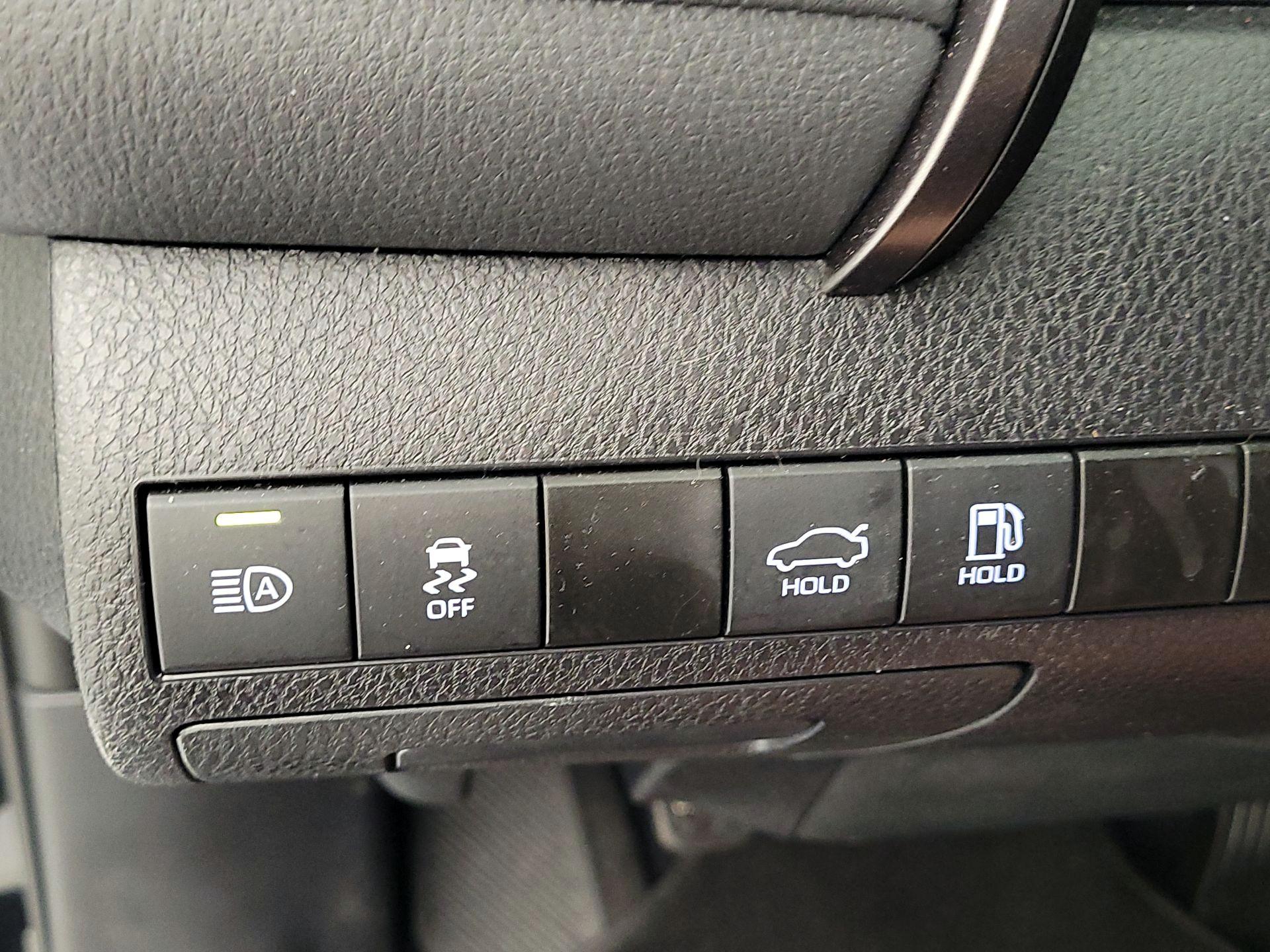 Thumbnail: 2023 Toyota Camry - 13