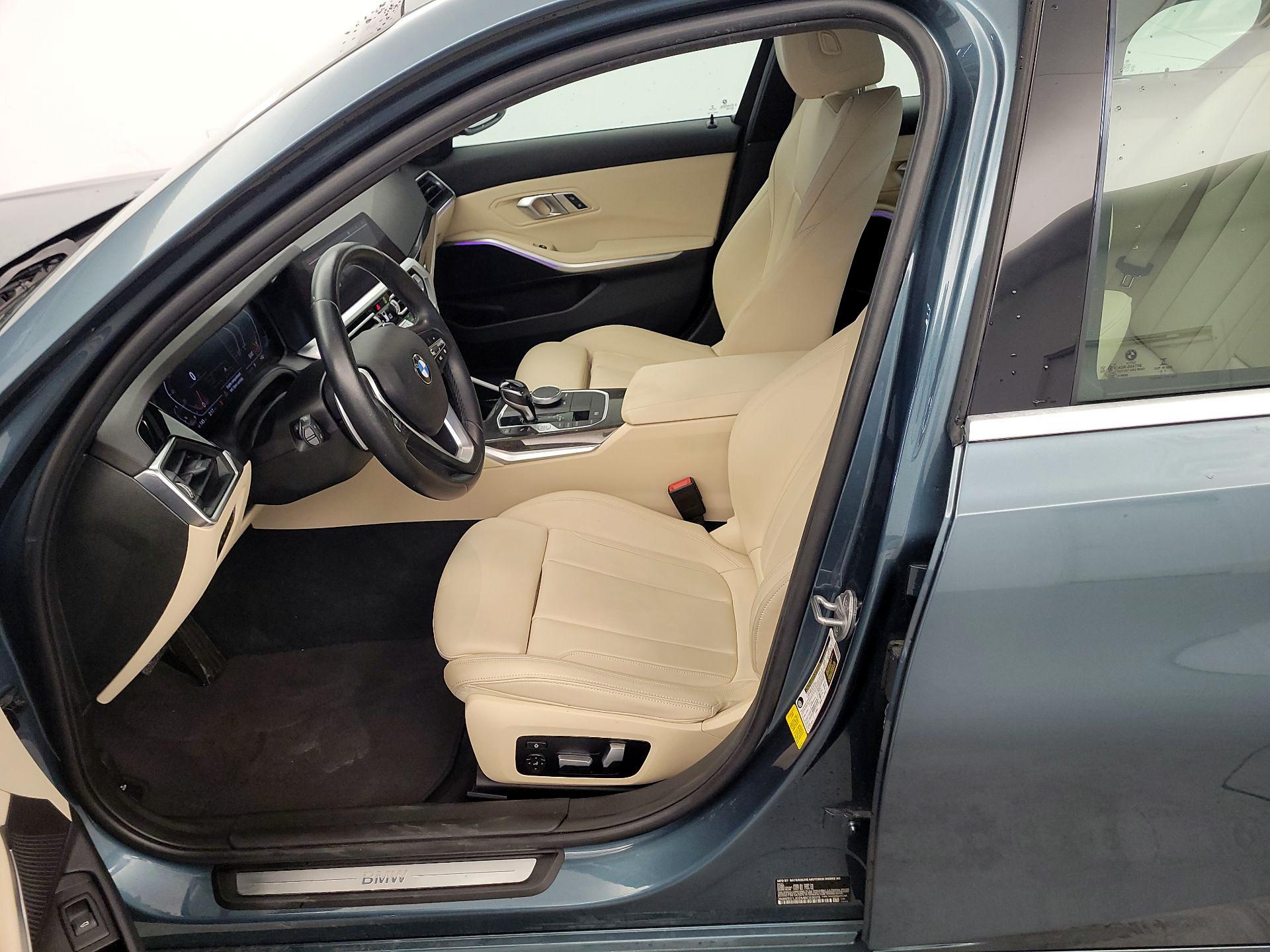 Thumbnail: 2021 BMW 3 Series - 11